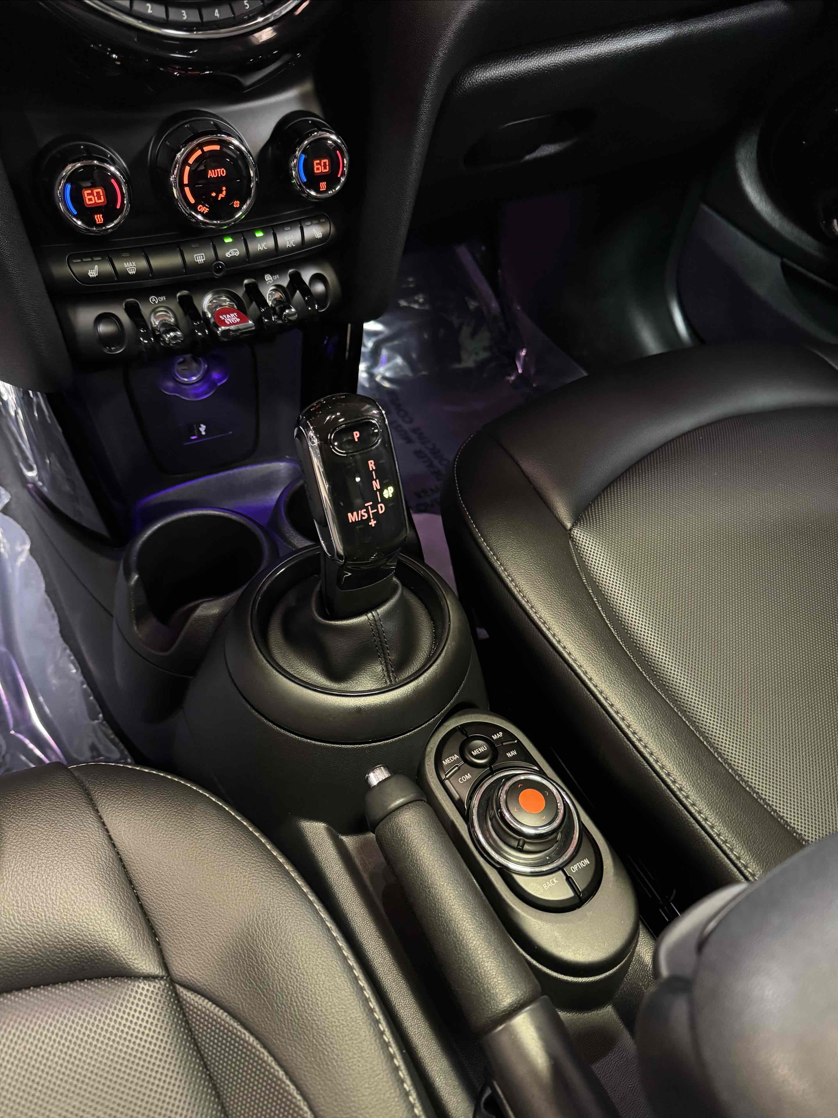 2021 Mini Cooper 2 Door Hardtop Signature photo 63
