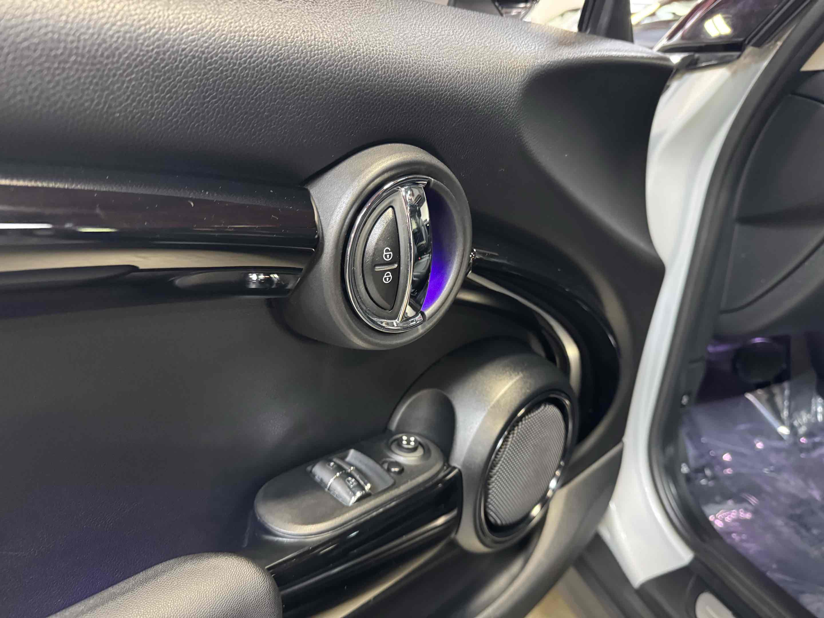 2021 Mini Cooper 2 Door Hardtop Signature photo 65