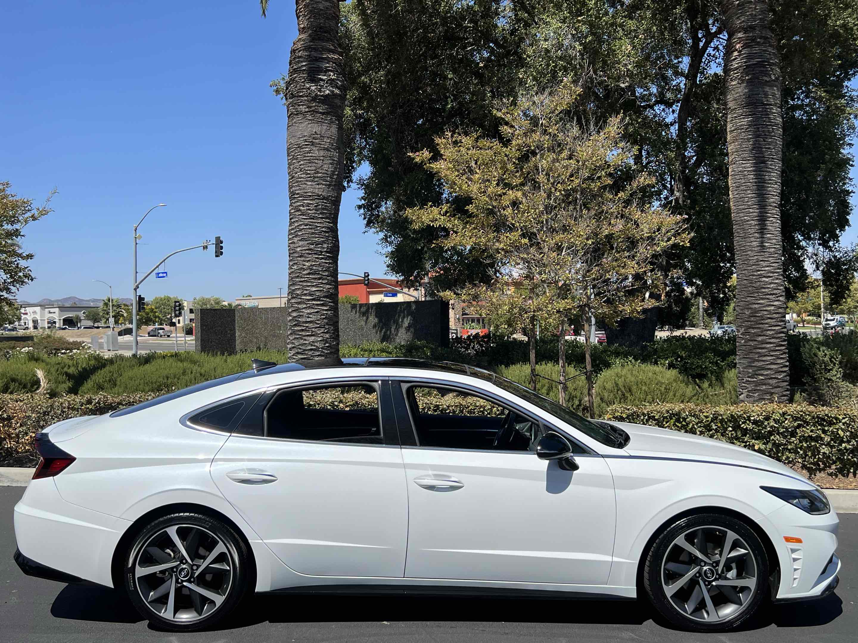2021 Hyundai Sonata SEL Plus photo 11