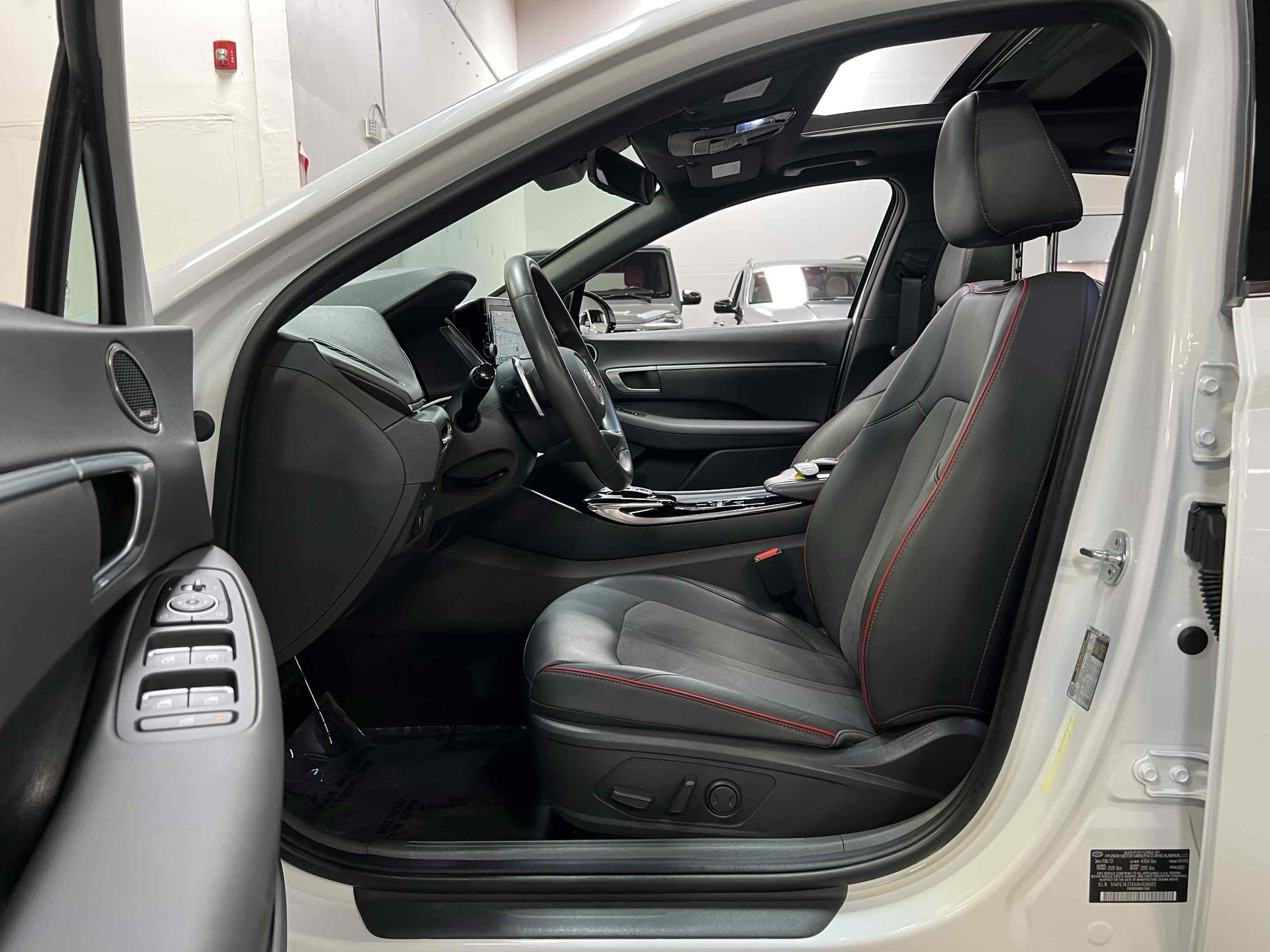 2021 Hyundai Sonata SEL Plus photo 4
