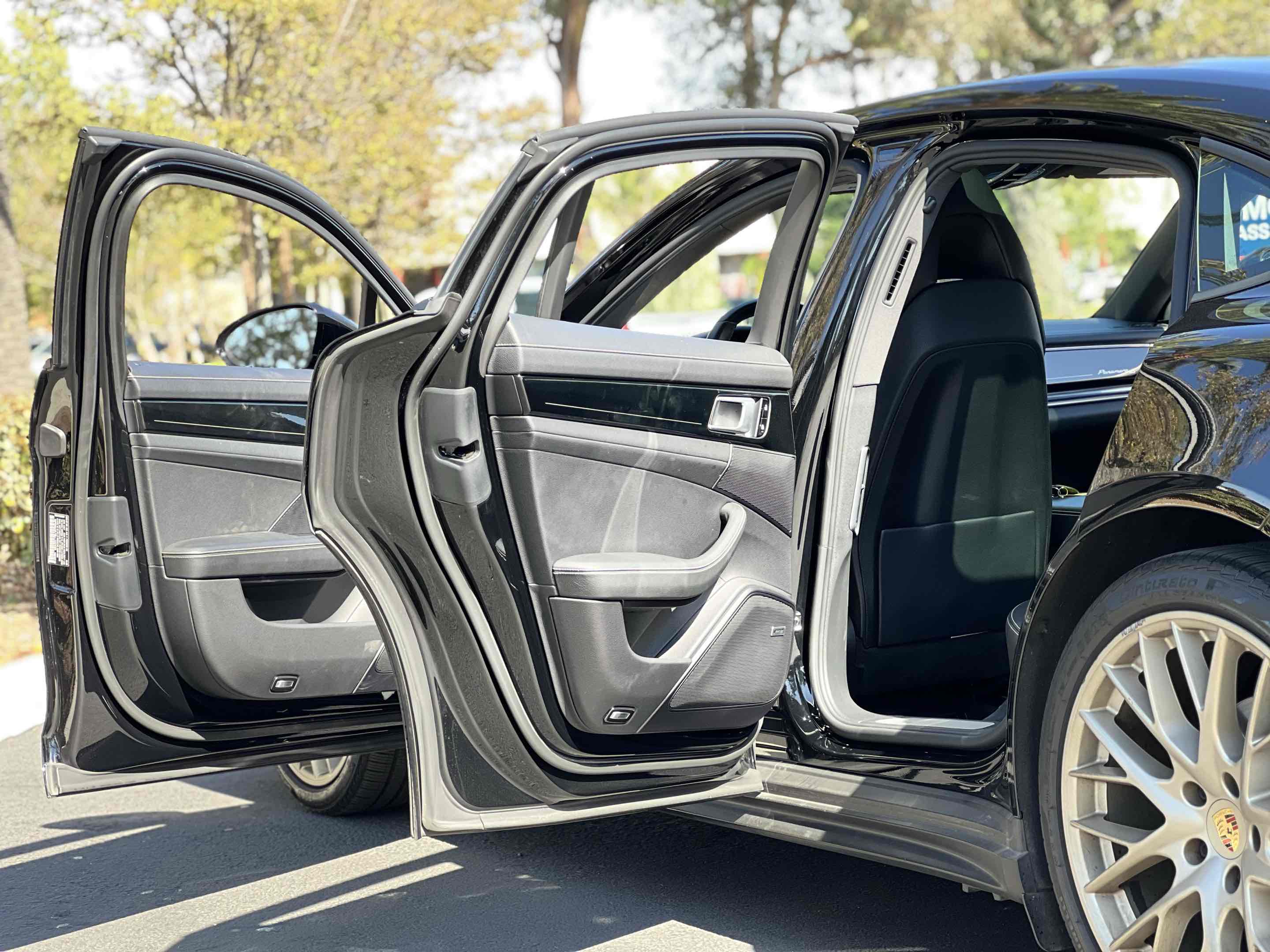 2020 Porsche Panamera 4 photo 19