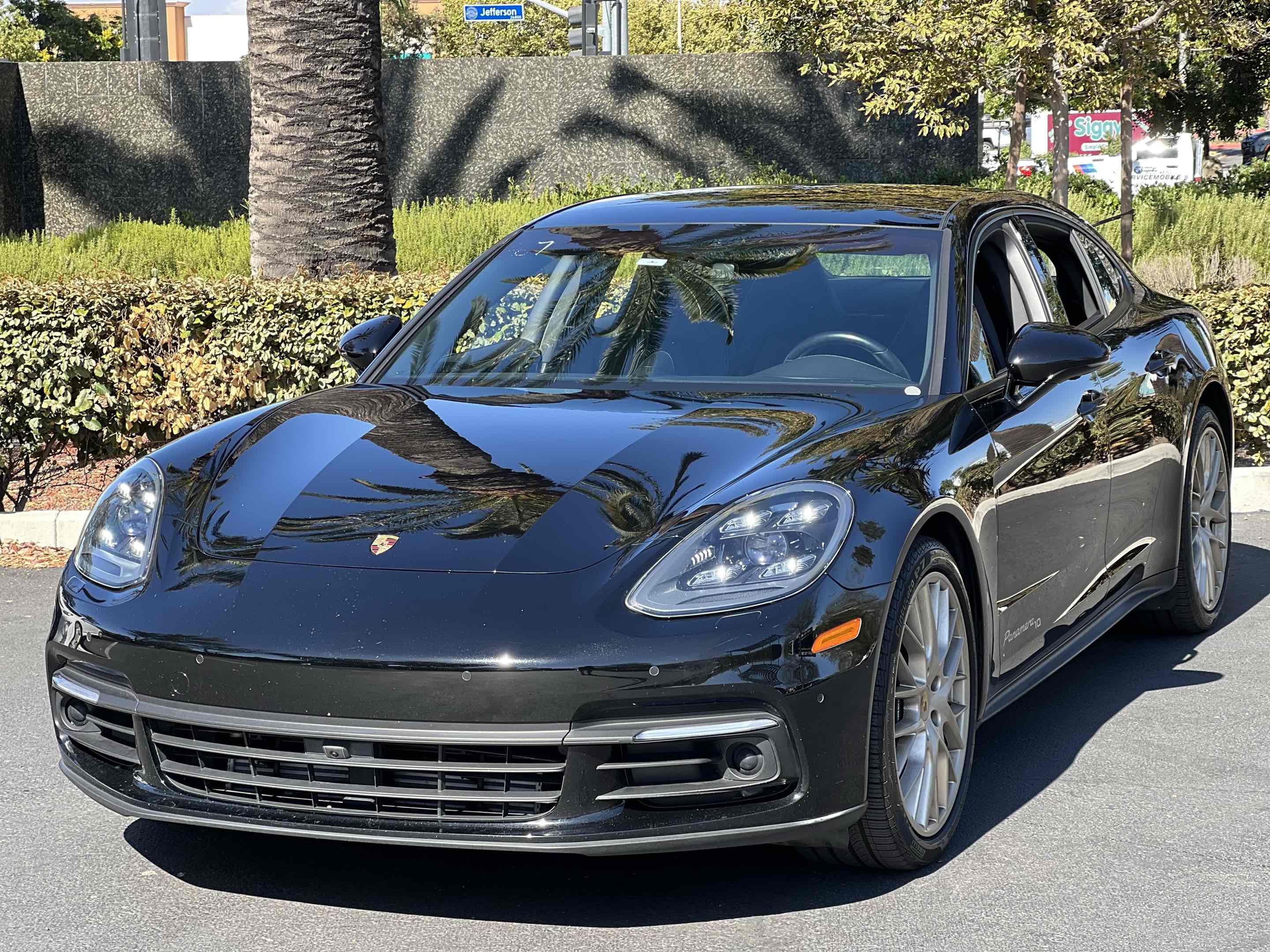 2020 Porsche Panamera 4 photo 25