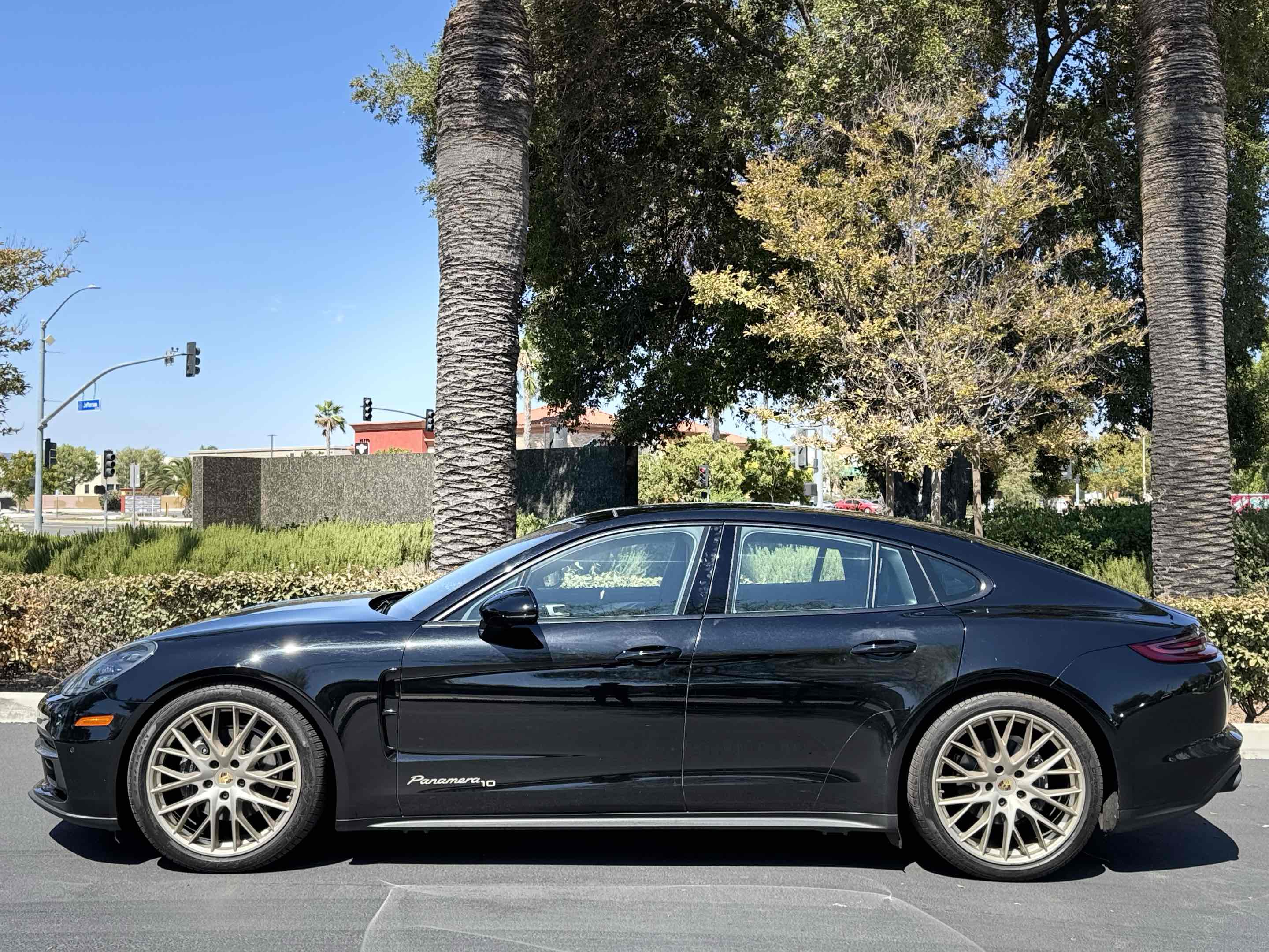 2020 Porsche Panamera 4 photo 27