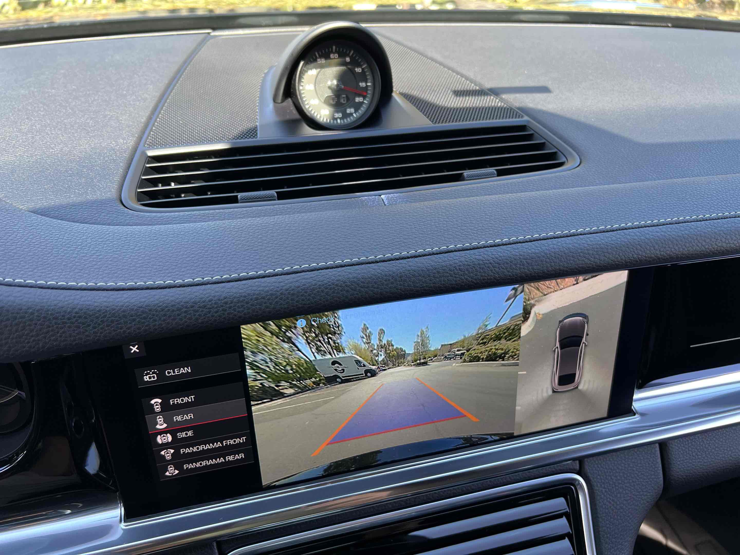 2020 Porsche Panamera 4 photo 32