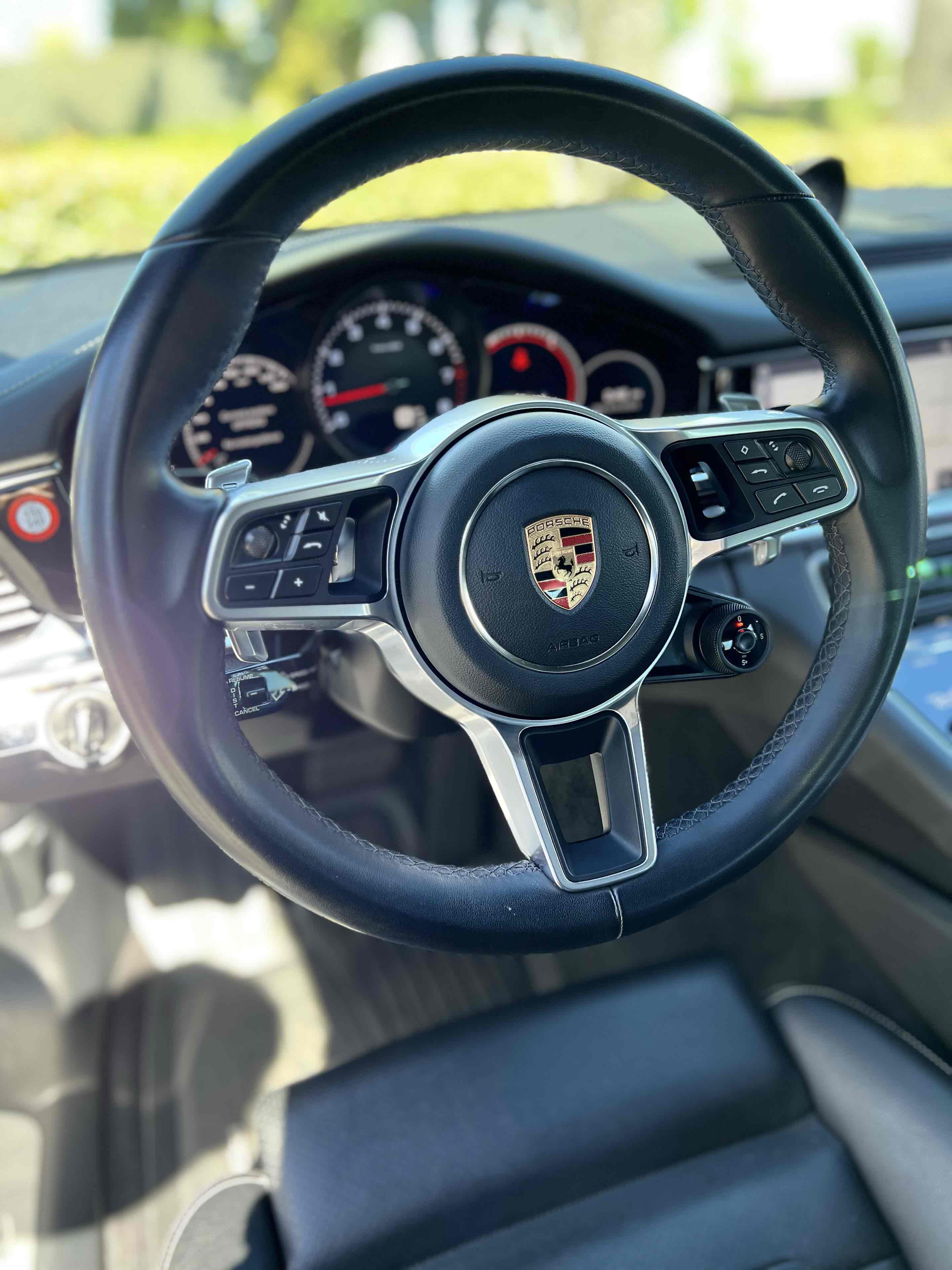 2020 Porsche Panamera 4 photo 36