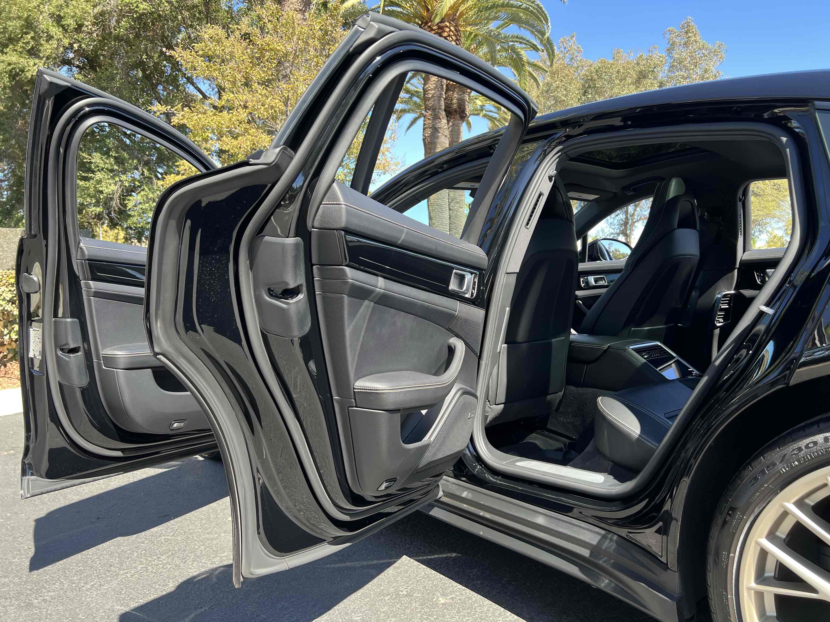 2020 Porsche Panamera 4 photo 41