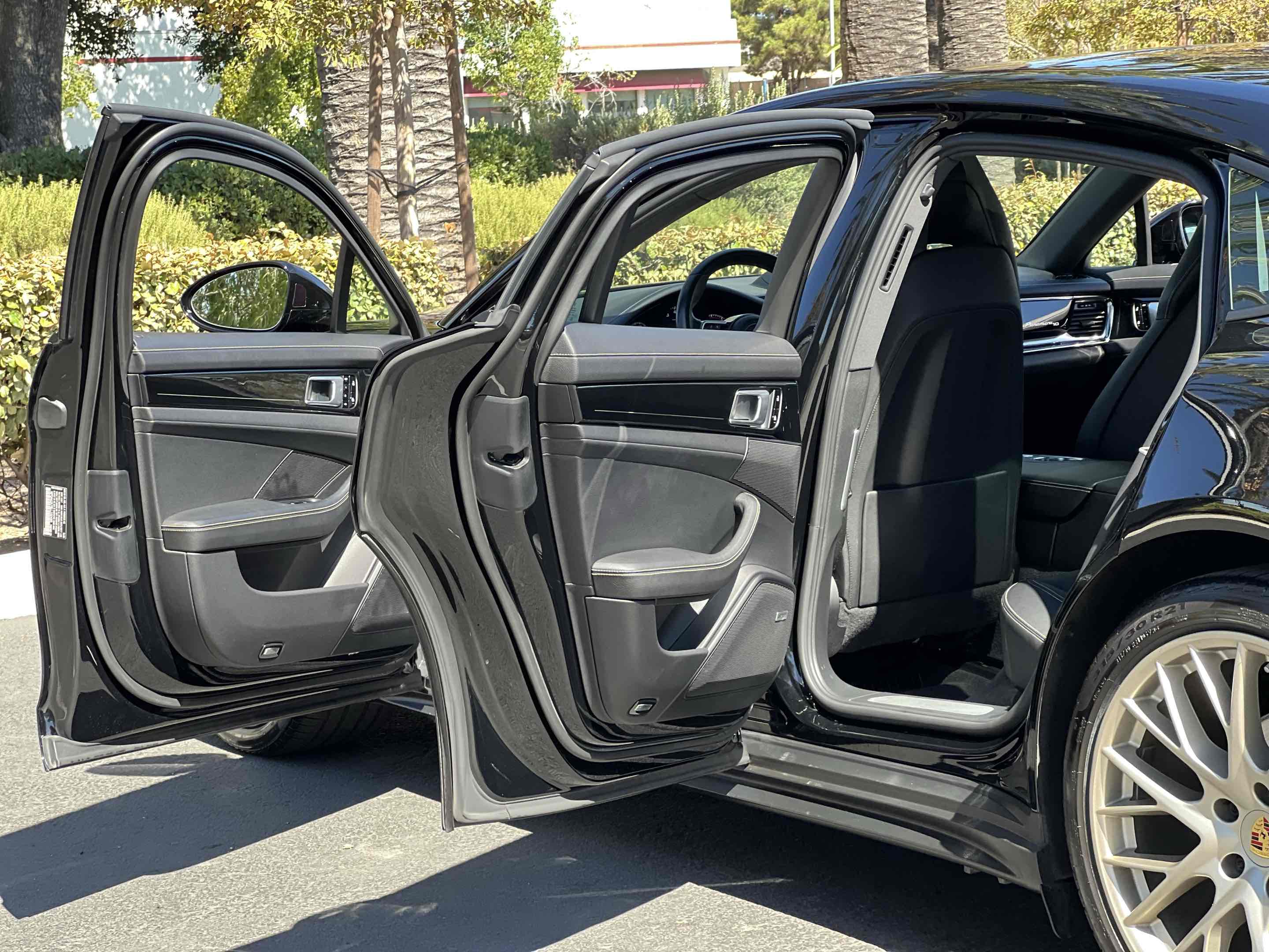 2020 Porsche Panamera 4 photo 42