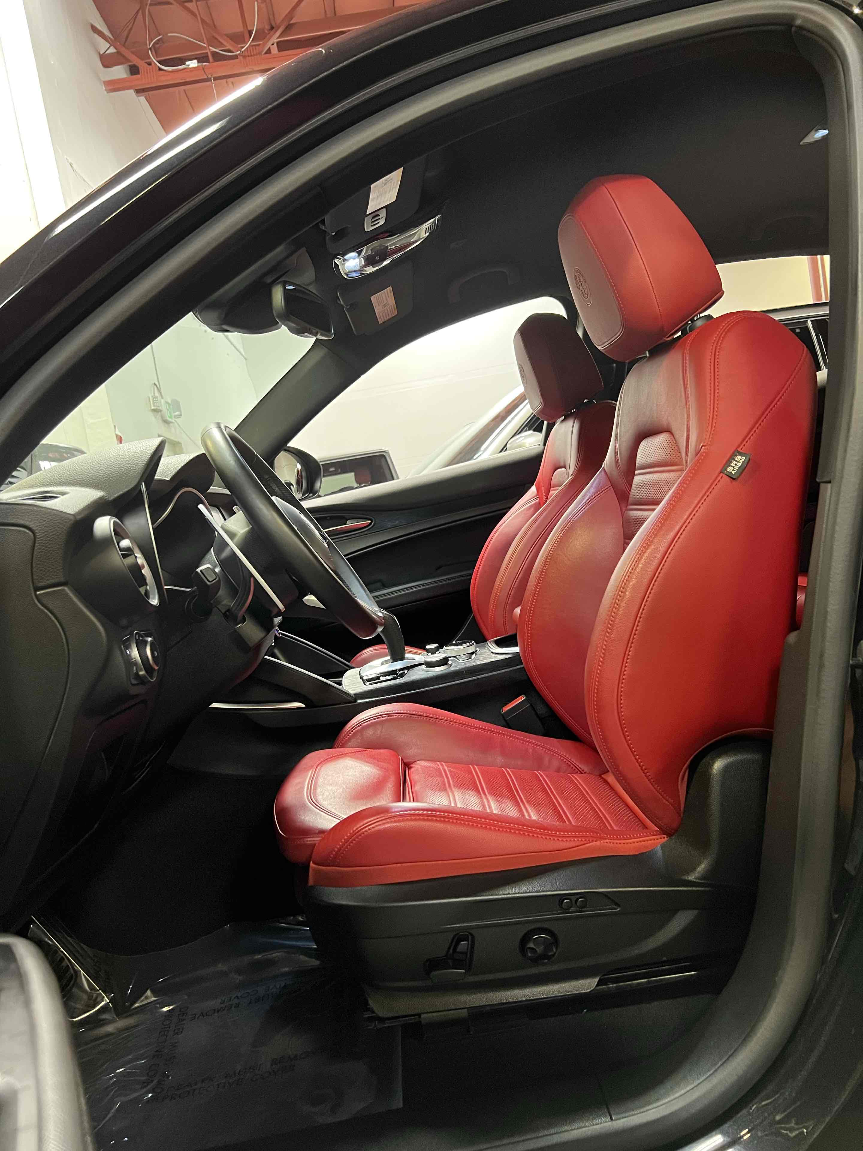 2023 Alfa Romeo Stelvio Sprint photo 41