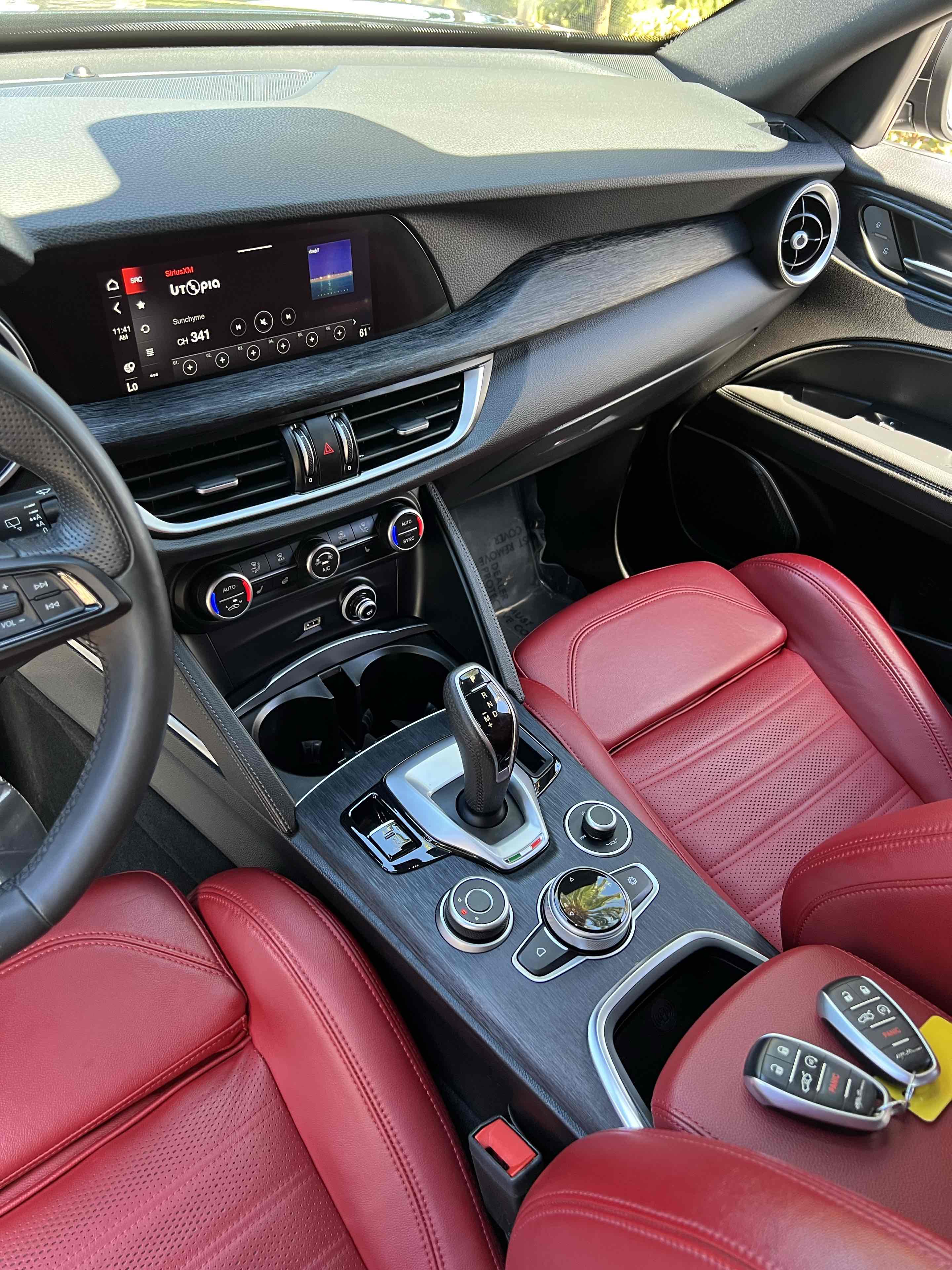 2023 Alfa Romeo Stelvio Sprint photo 49