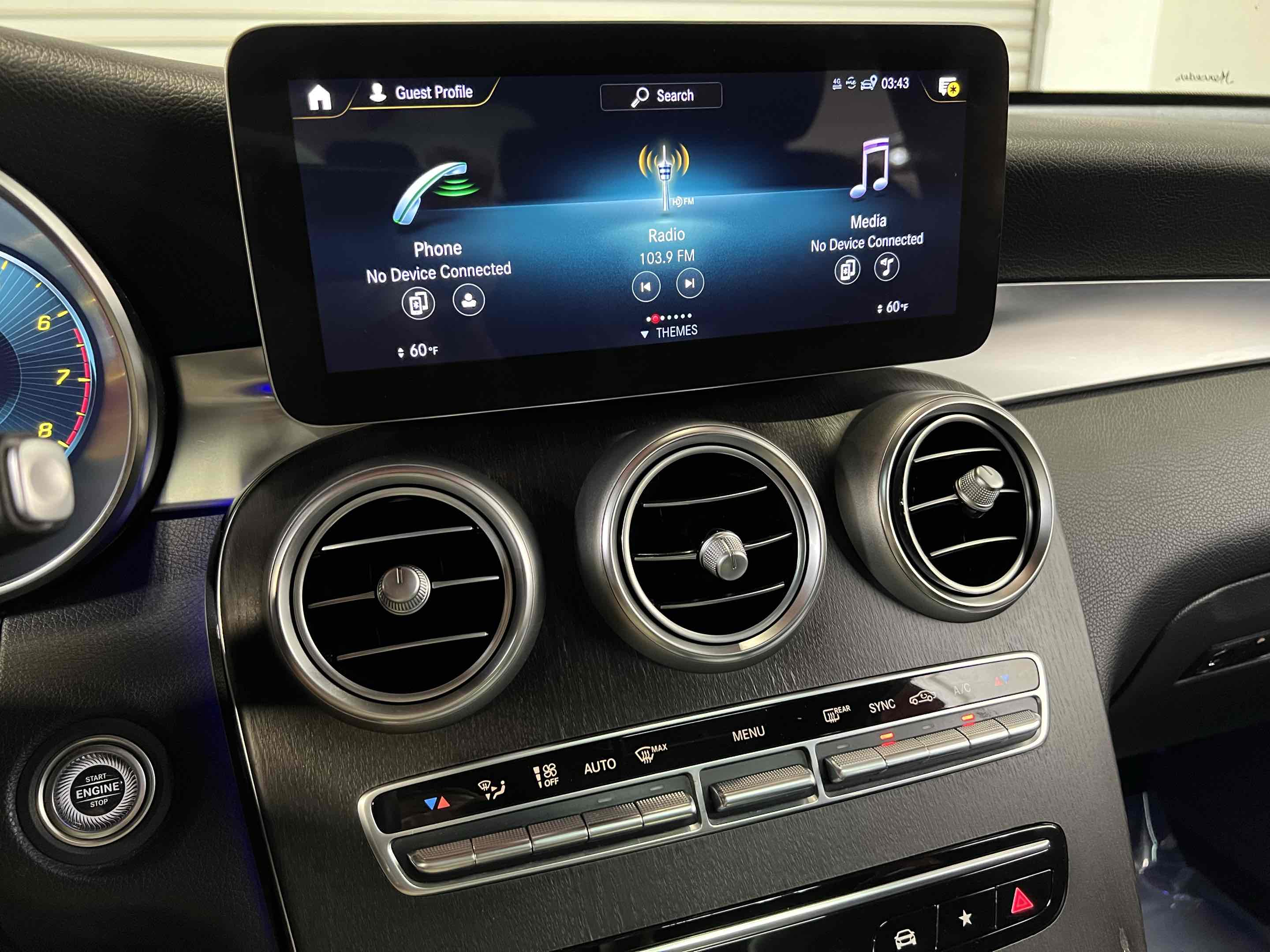 2021 Mercedes Benz GLC 300 4MATIC AMG photo 8