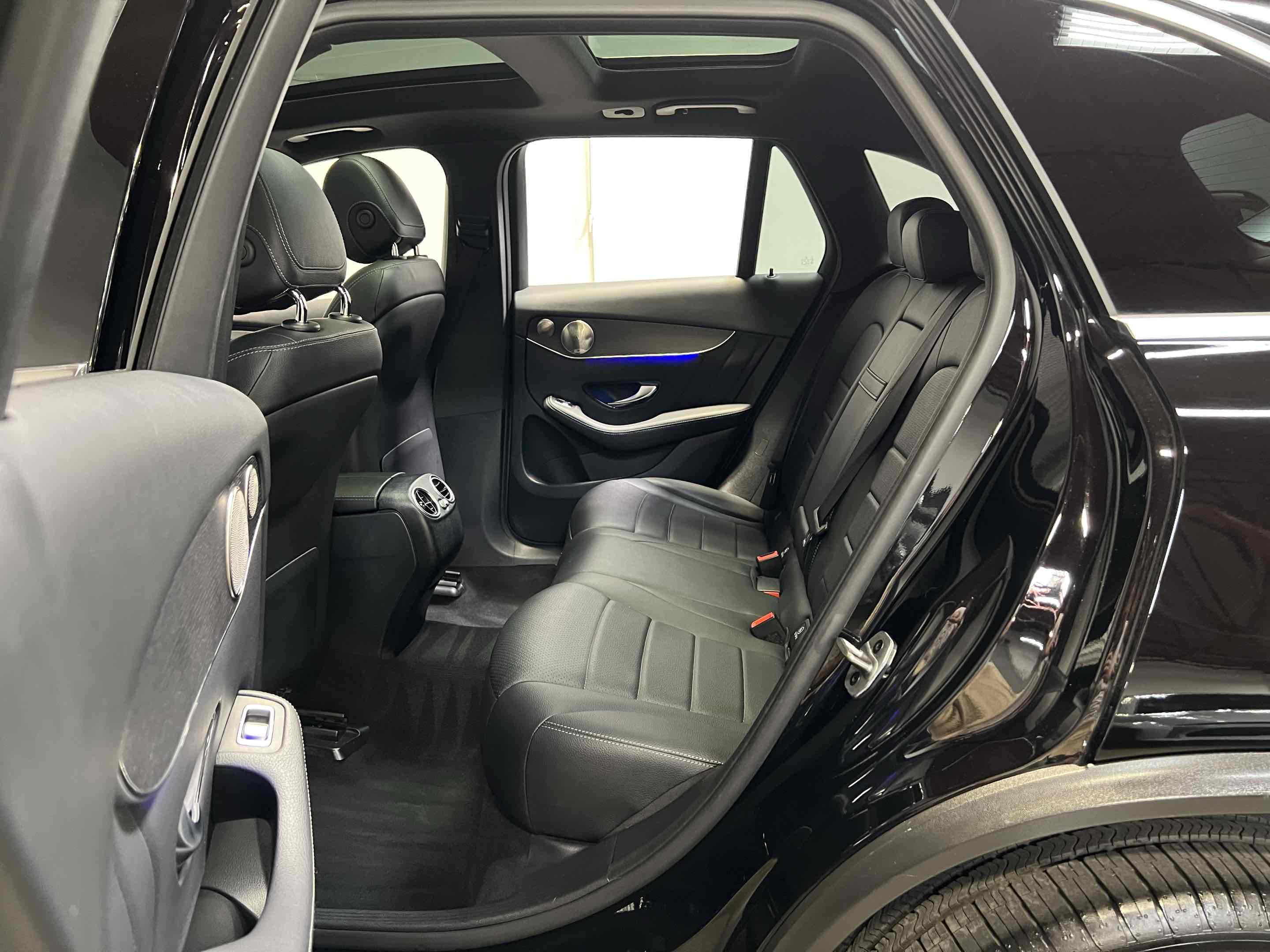 2021 Mercedes Benz GLC 300 4MATIC AMG photo 7