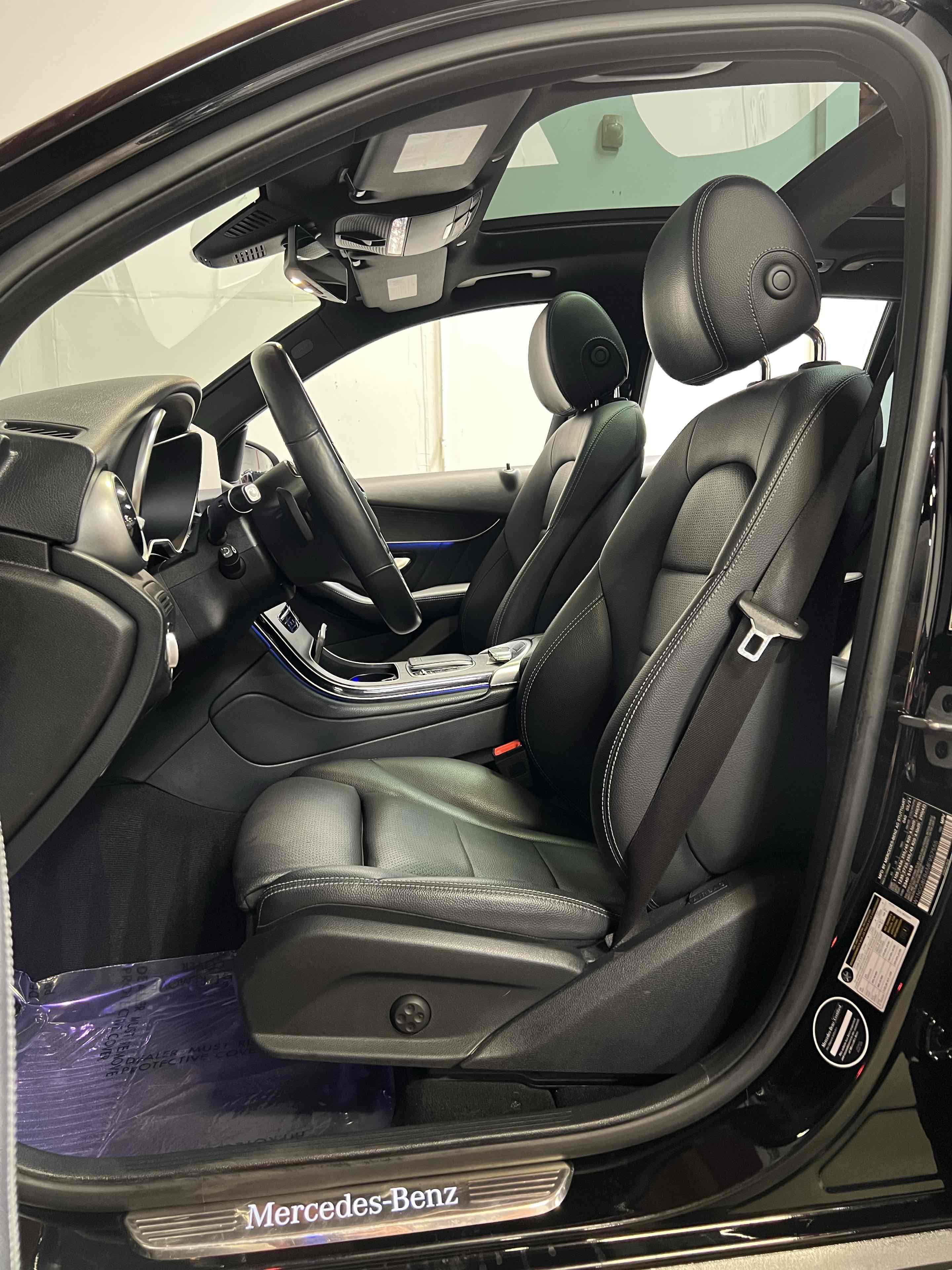 2021 Mercedes Benz GLC 300 4MATIC AMG photo 34