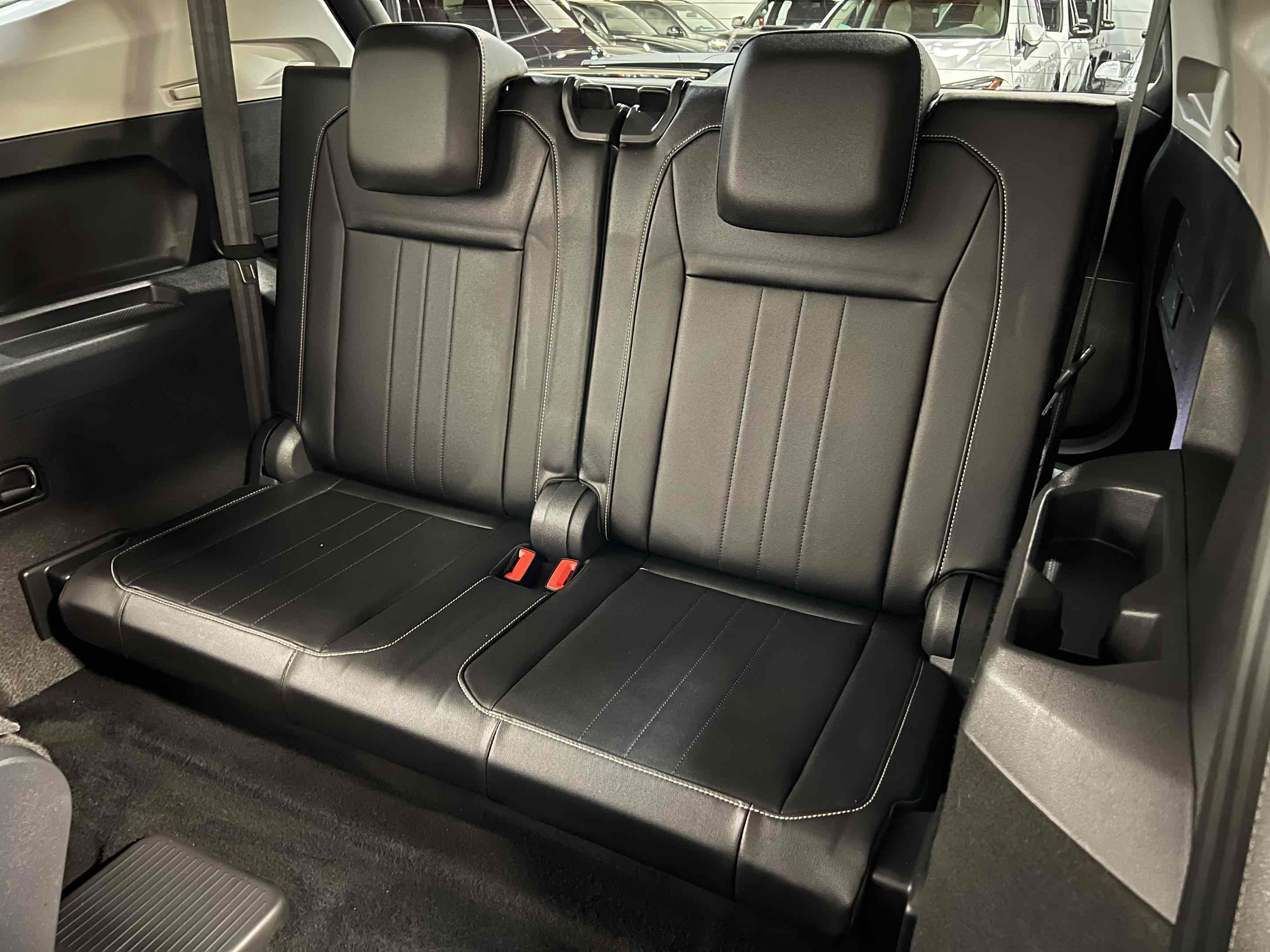 2022 Volkswagen Tiguan SE - Photo 8