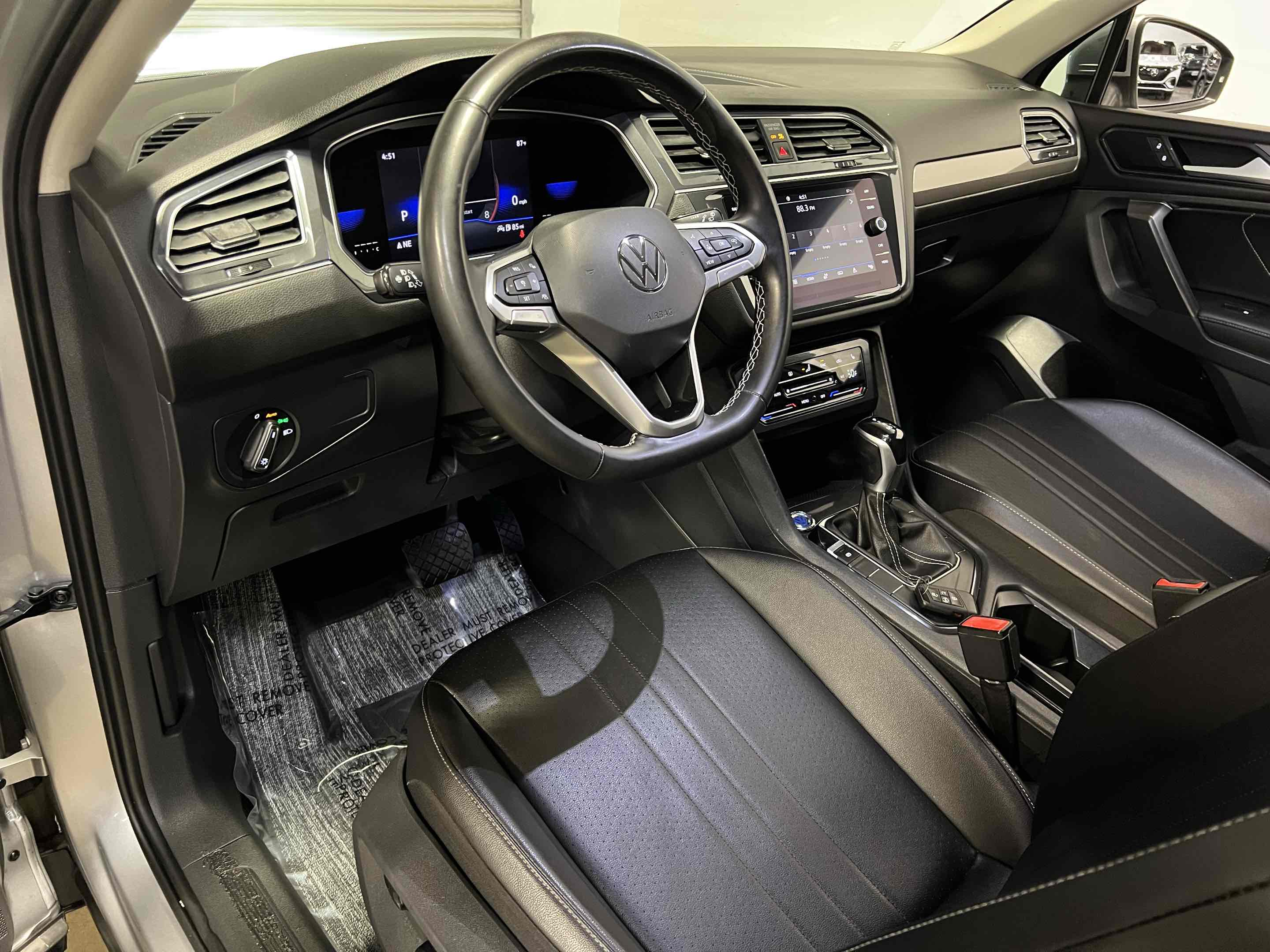 2022 Volkswagen Tiguan SE photo 5
