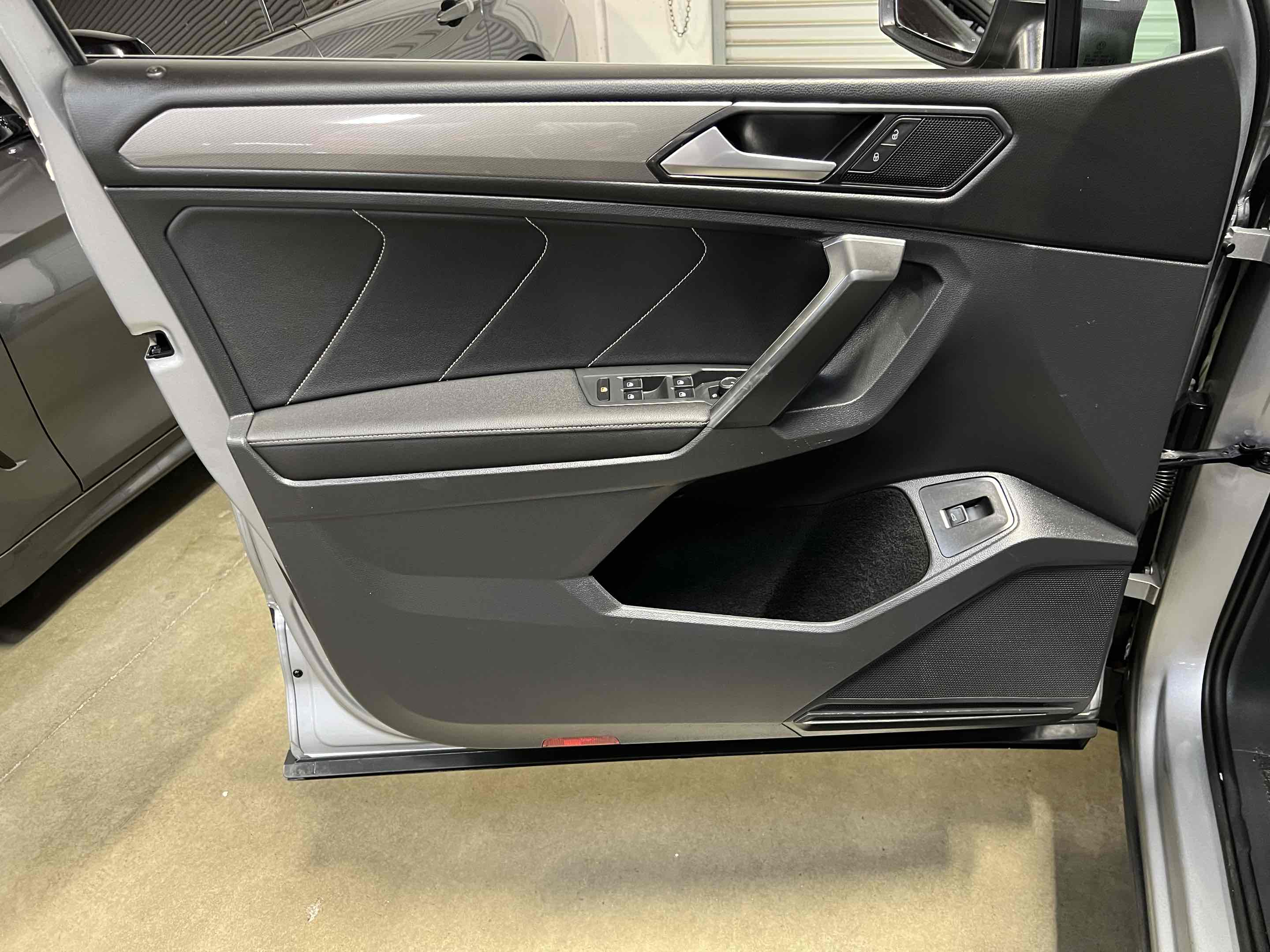 2022 Volkswagen Tiguan SE - Photo 71