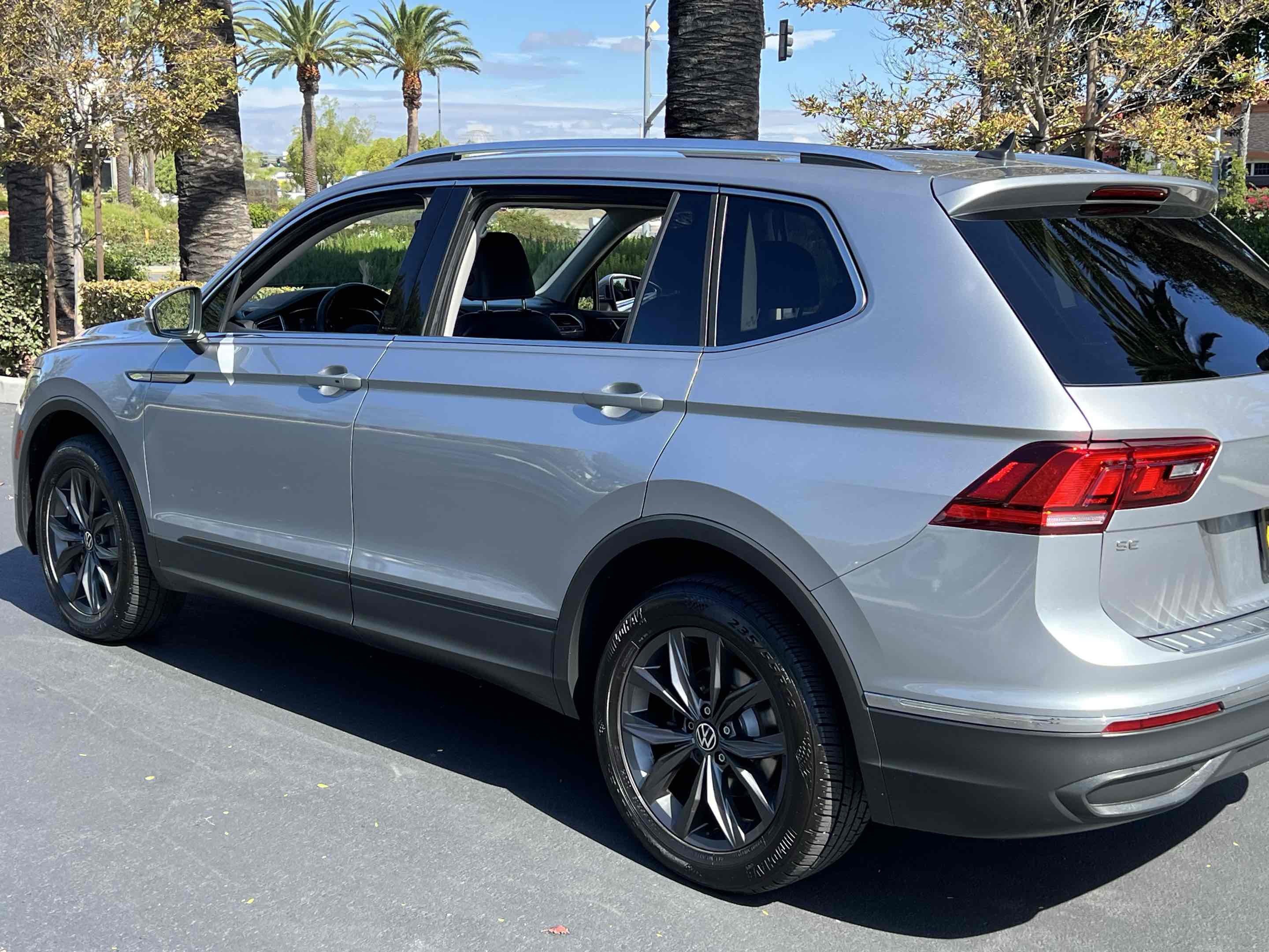 2022 Volkswagen Tiguan SE photo 52