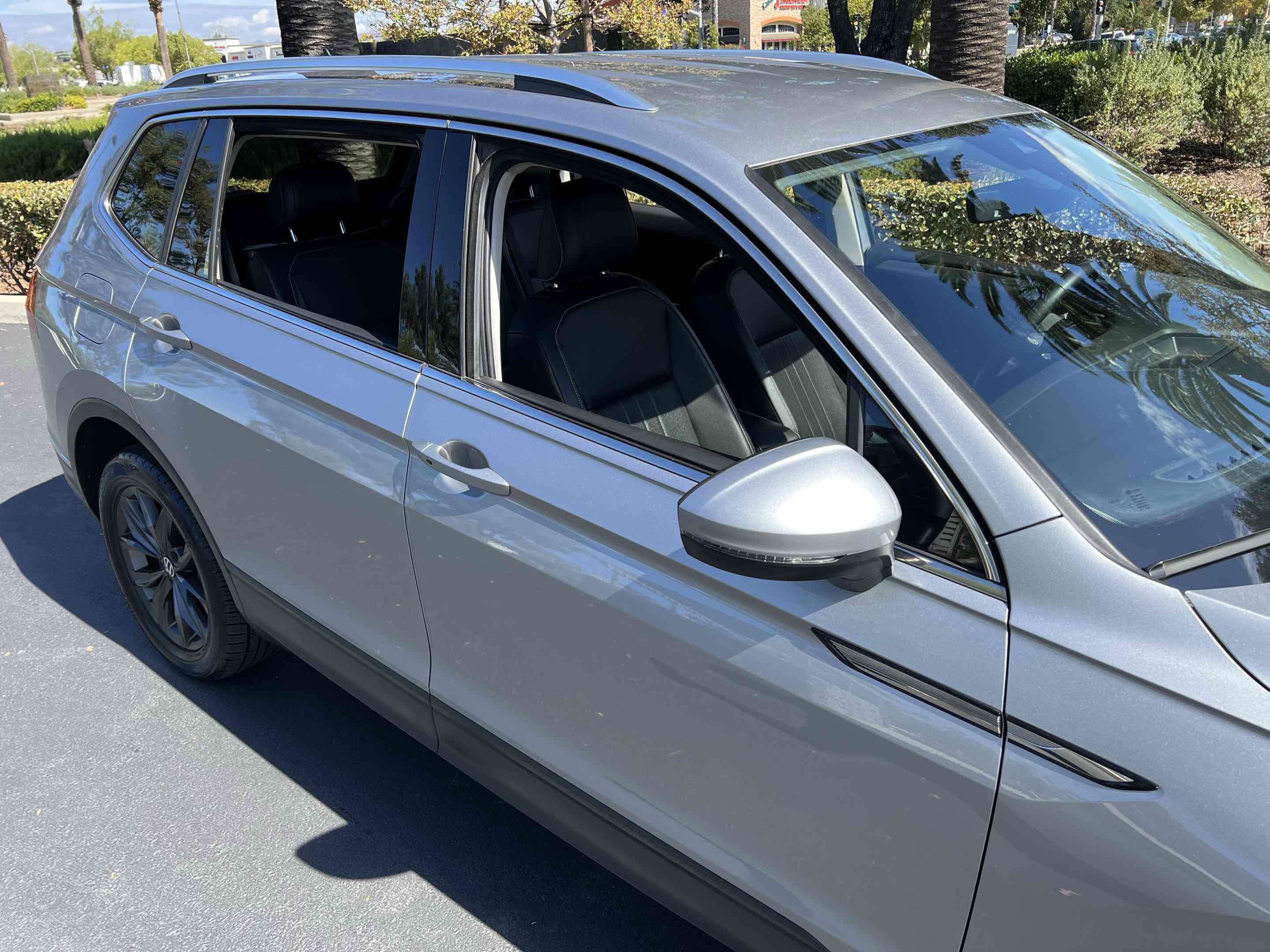 2022 Volkswagen Tiguan SE photo 60