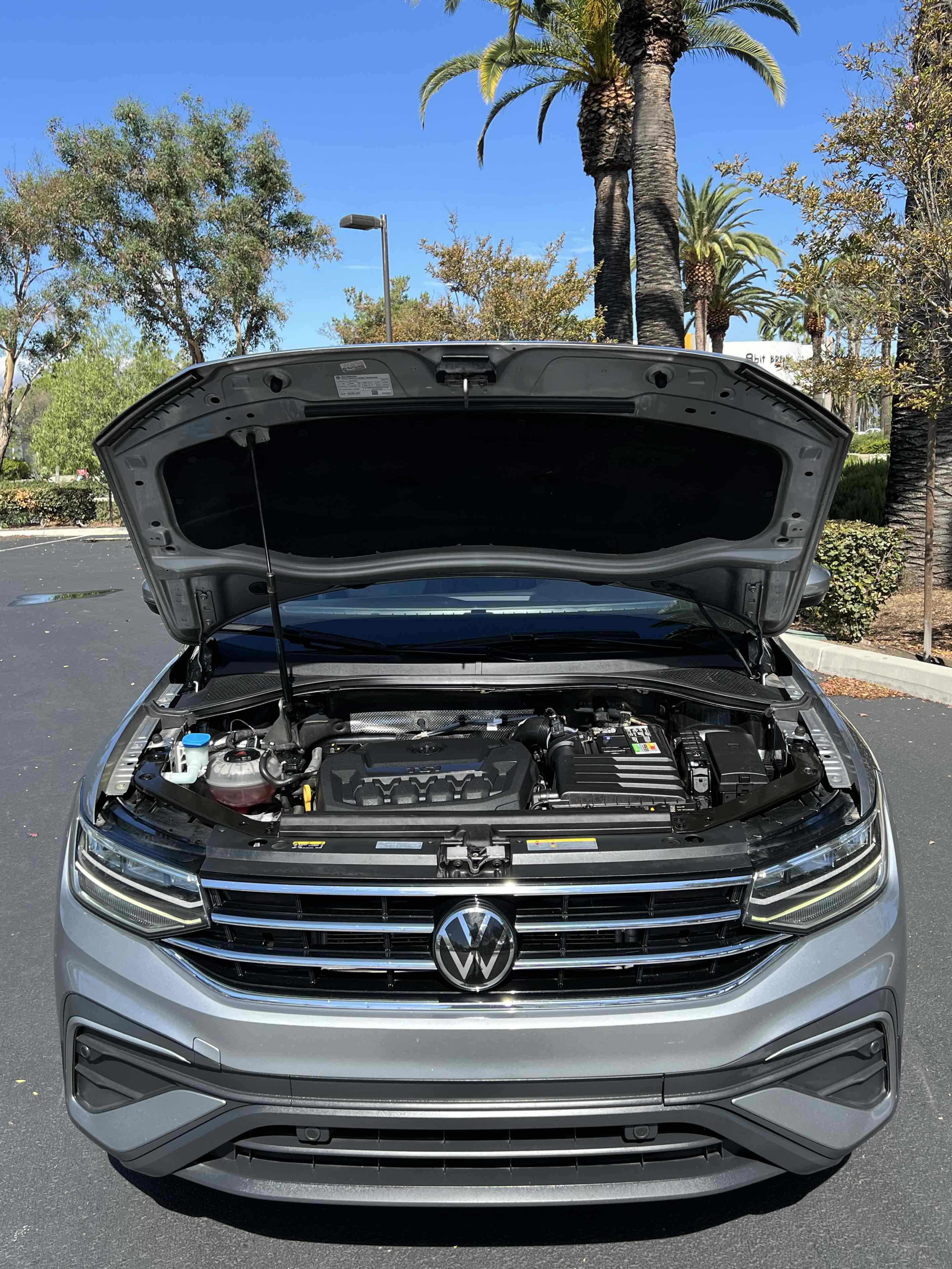 2022 Volkswagen Tiguan SE photo 24
