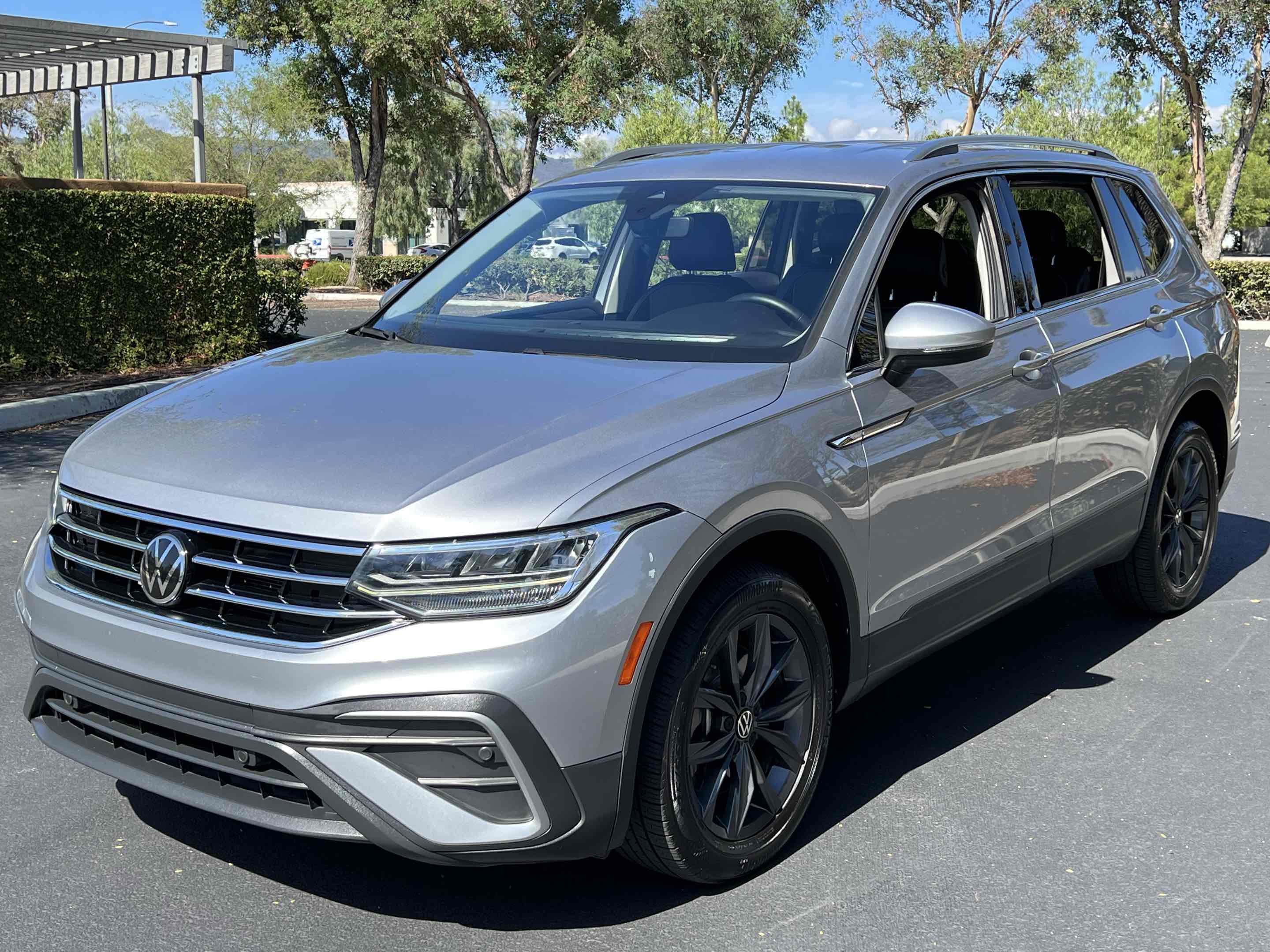 2022 Volkswagen Tiguan SE photo 22