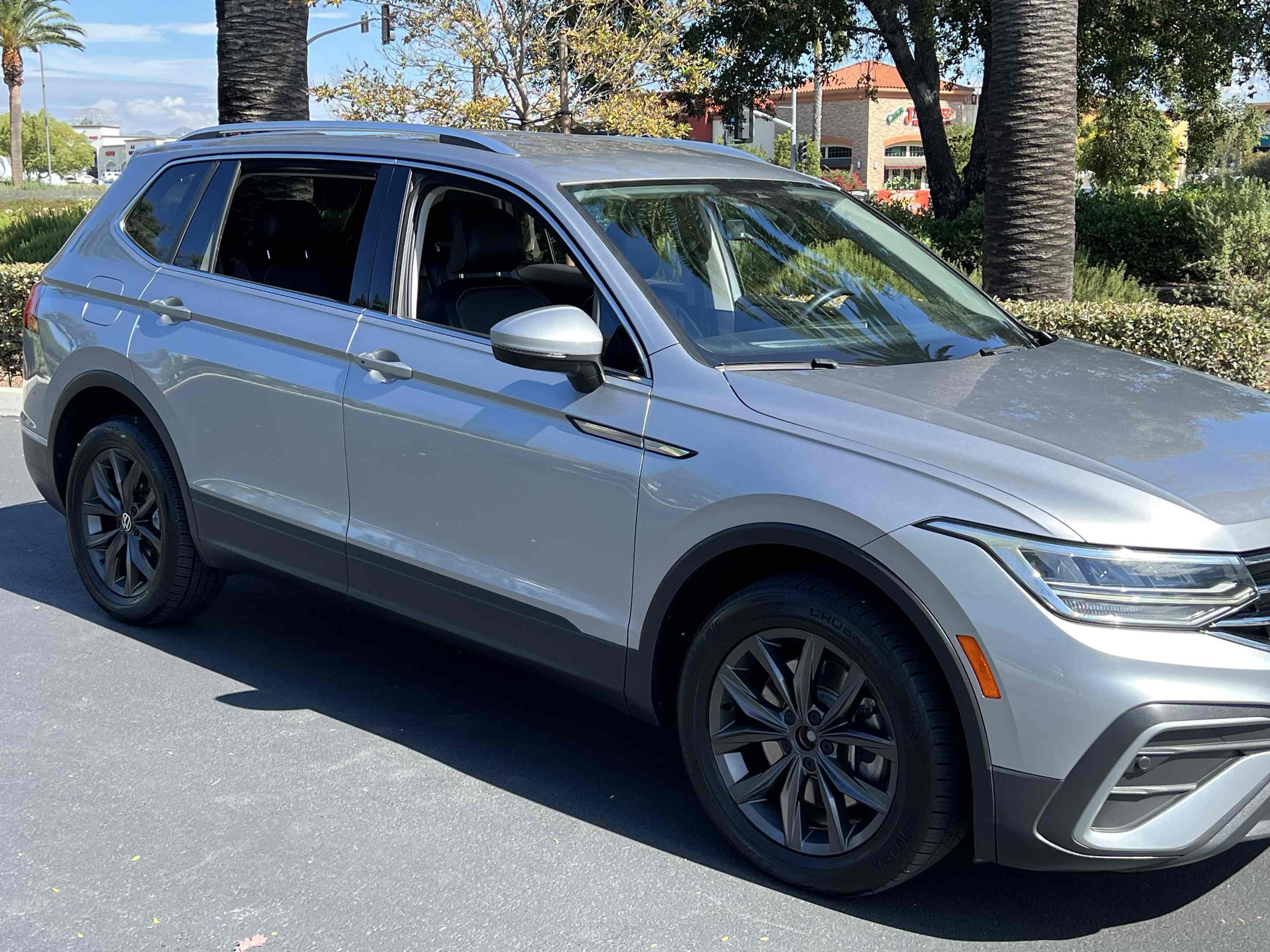 2022 Volkswagen Tiguan SE photo 51