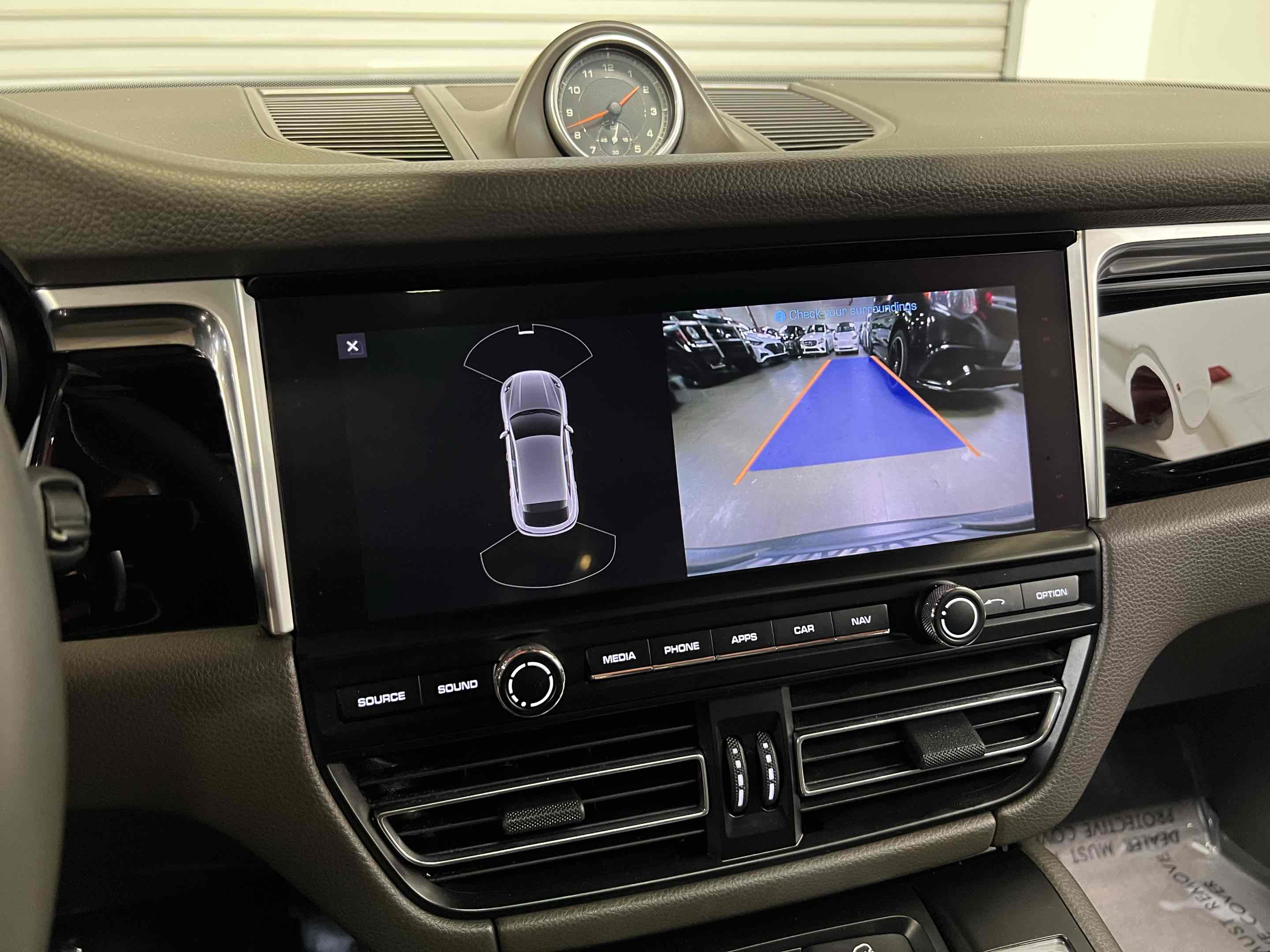 2019 Porsche Macan Turbo photo 8