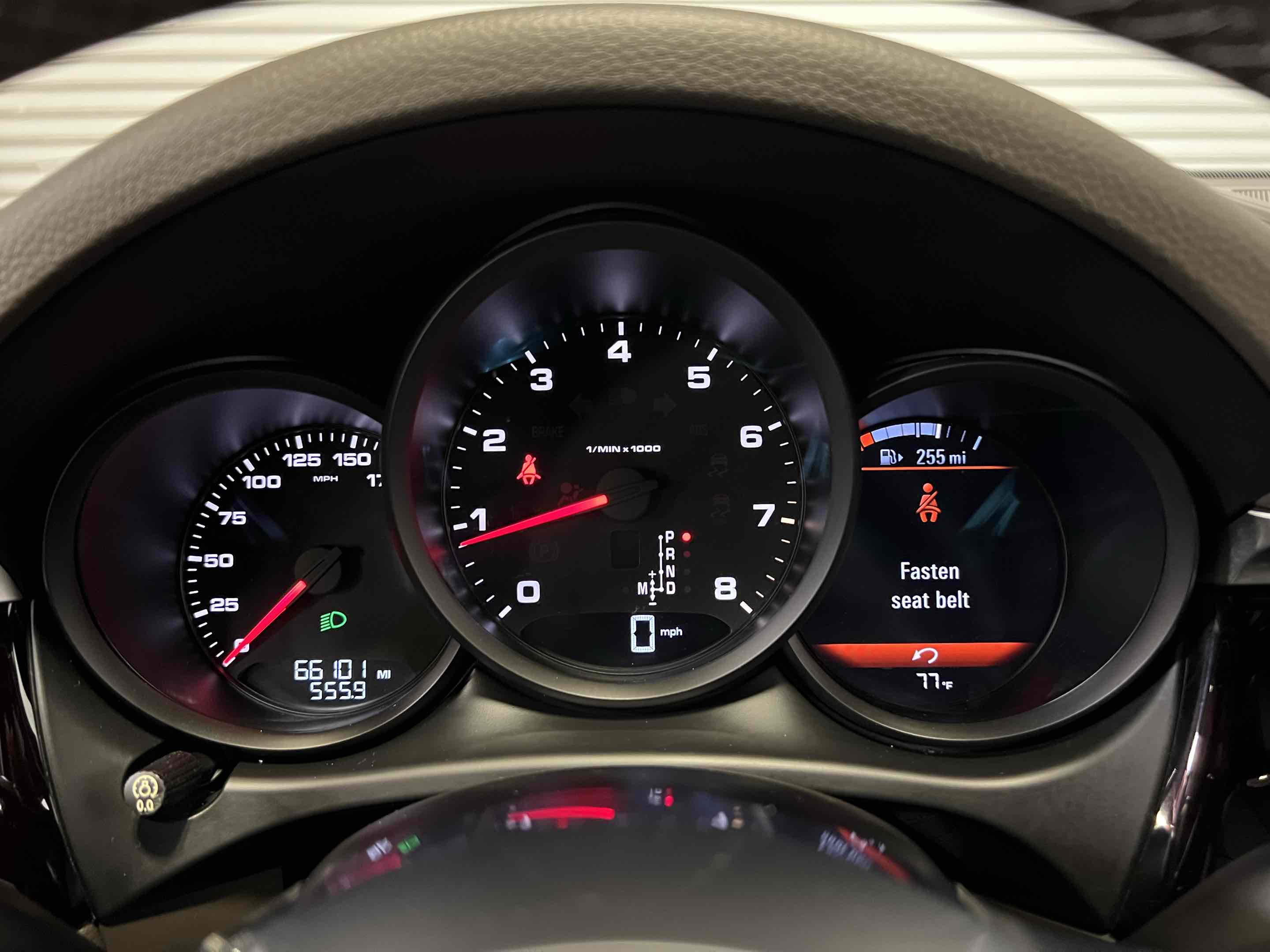 2019 Porsche Macan Turbo photo 6
