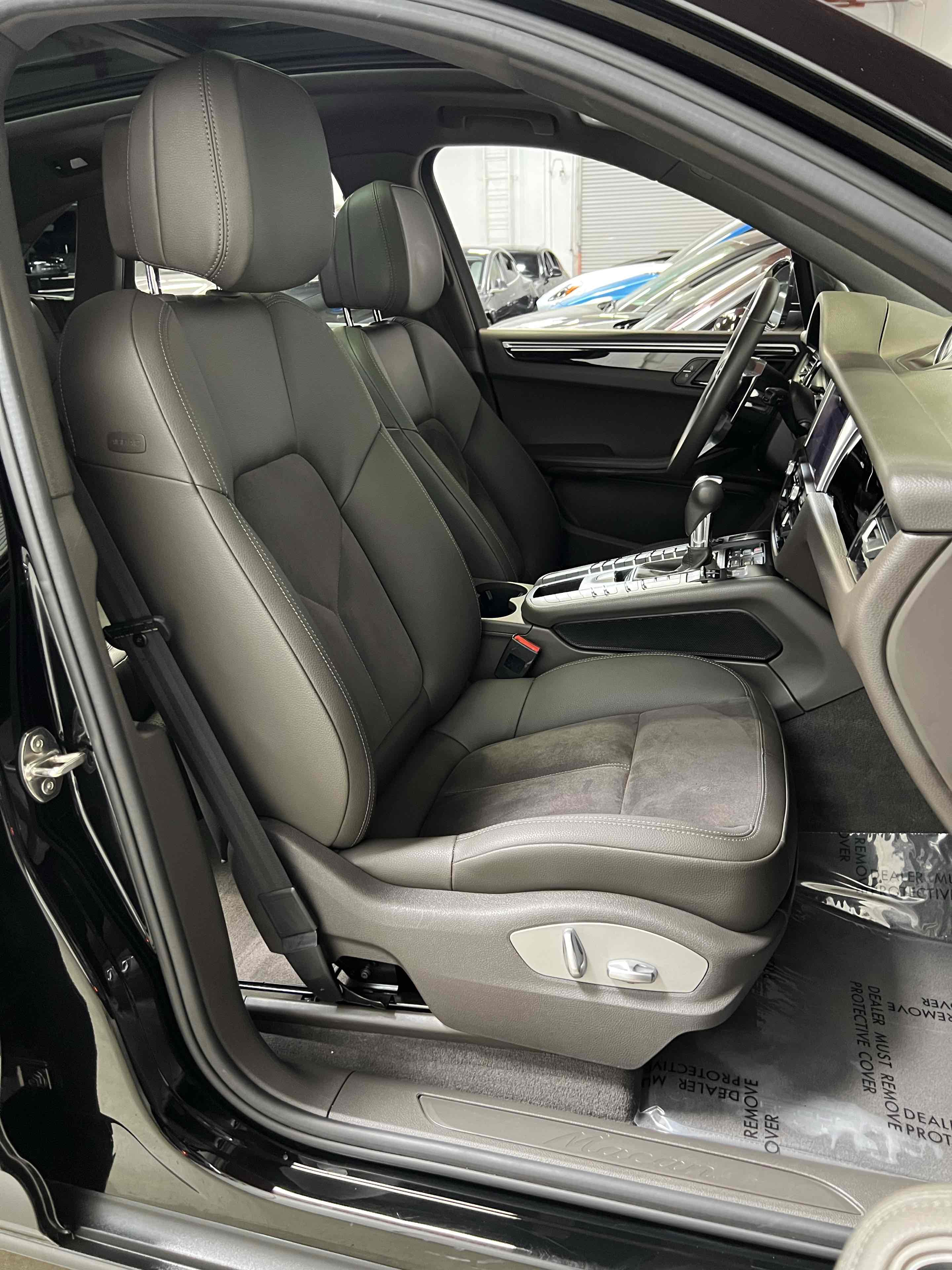 2019 Porsche Macan Turbo photo 34