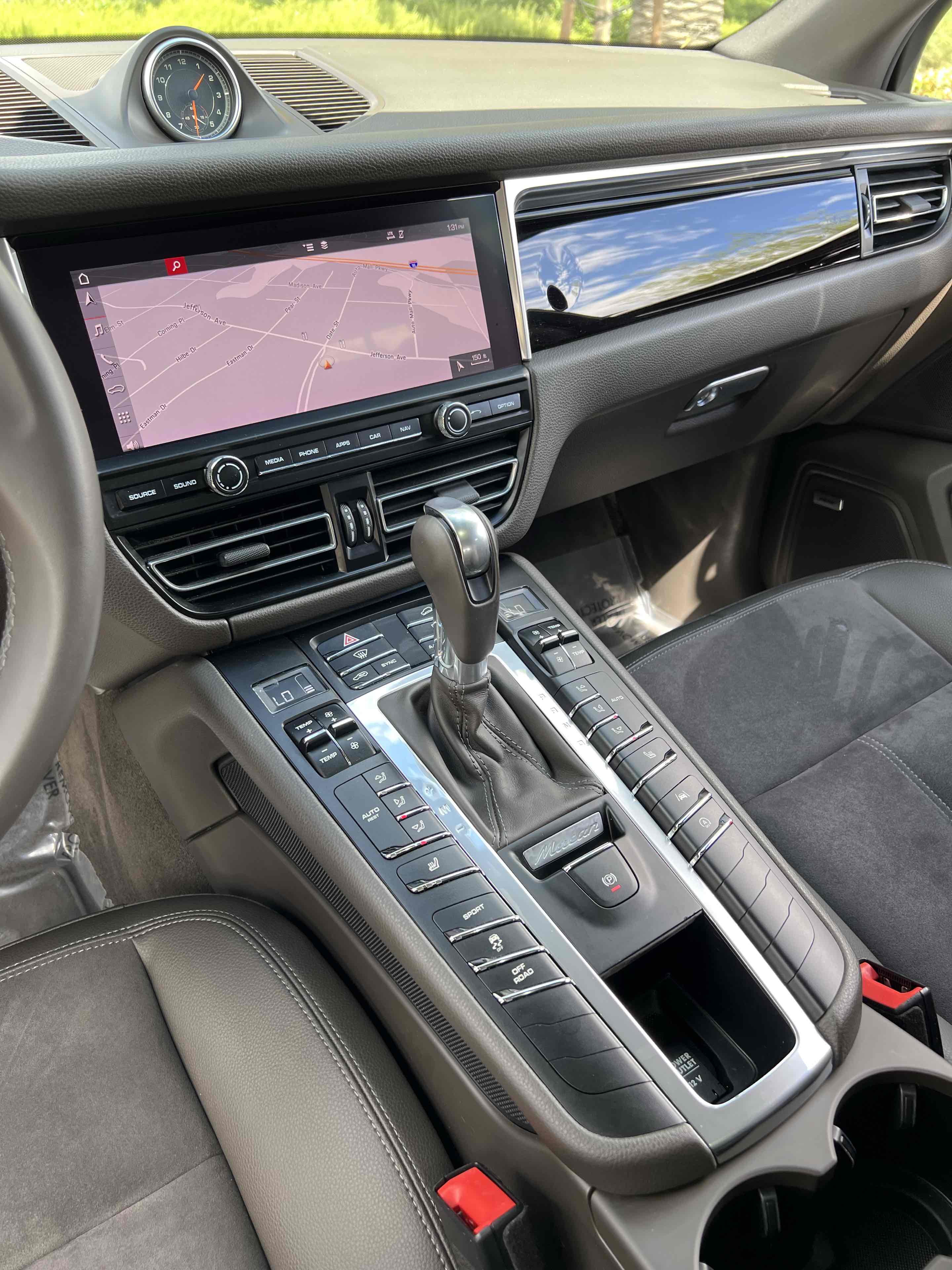 2019 Porsche Macan Turbo photo 64
