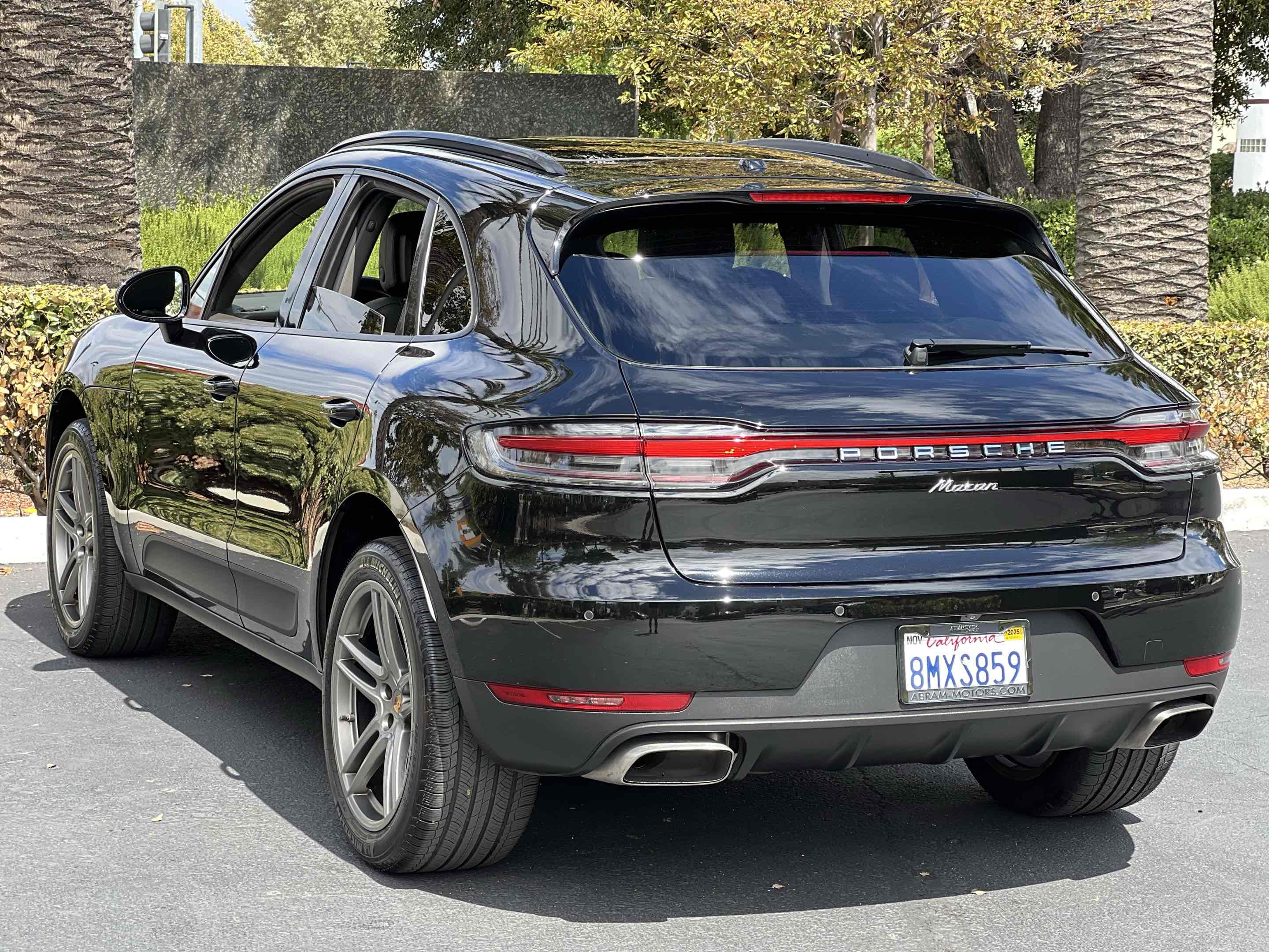 2019 Porsche Macan Turbo photo 20