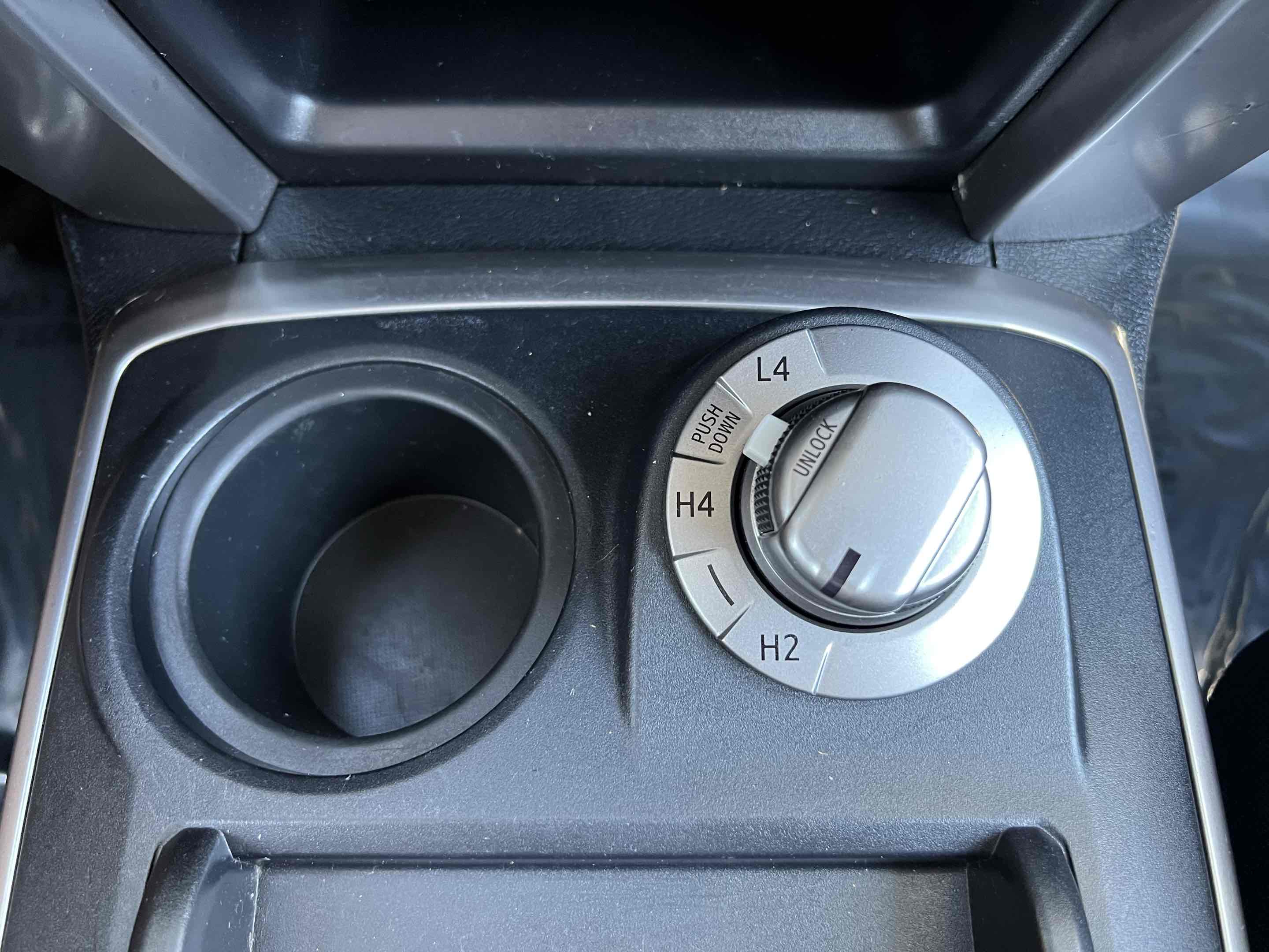 2014 Toyota 4Runner SR5 - Photo 9