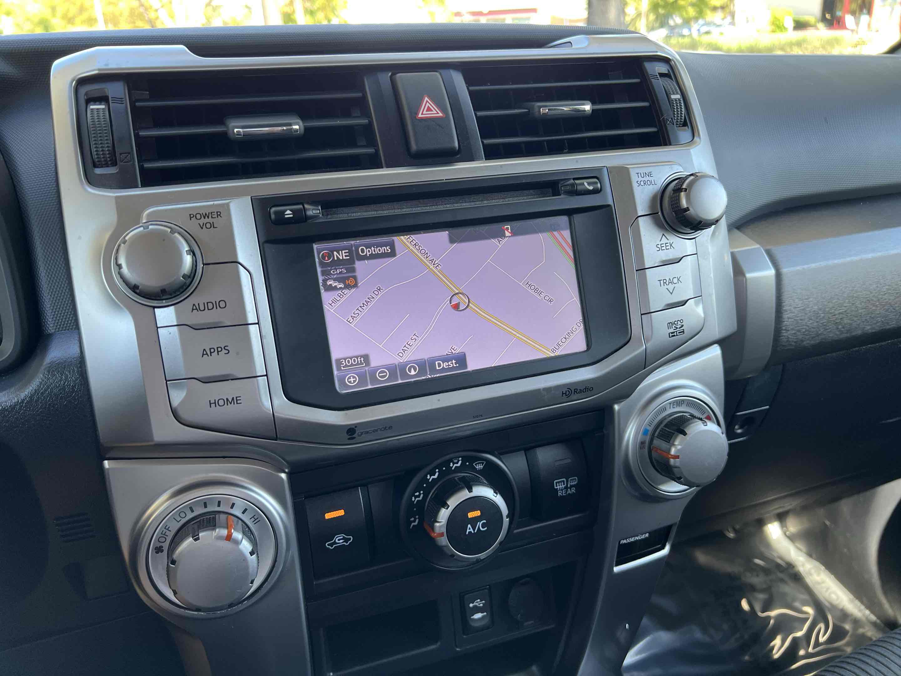 2014 Toyota 4Runner SR5 - Photo 6