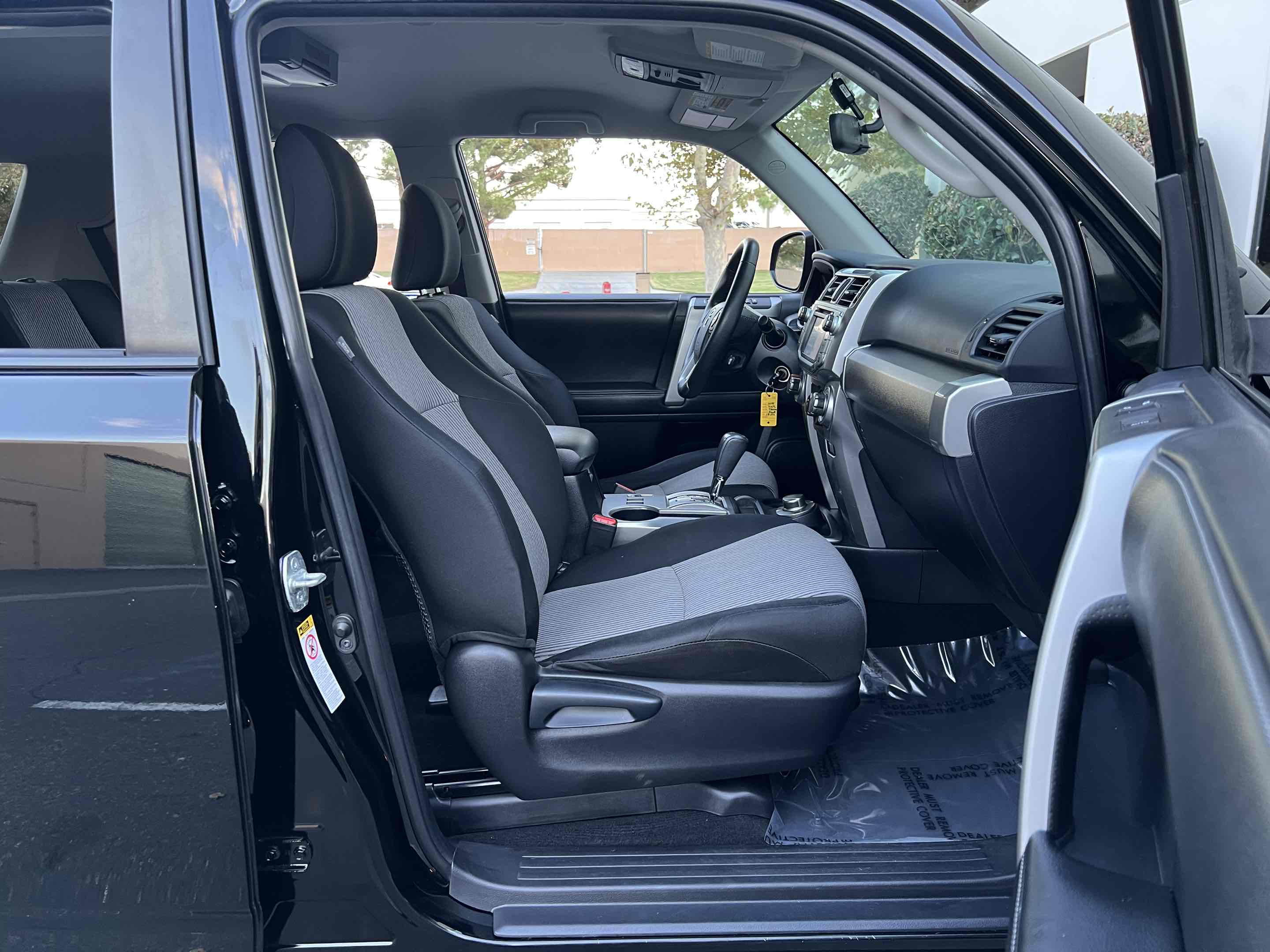 2014 Toyota 4Runner SR5 - Photo 31