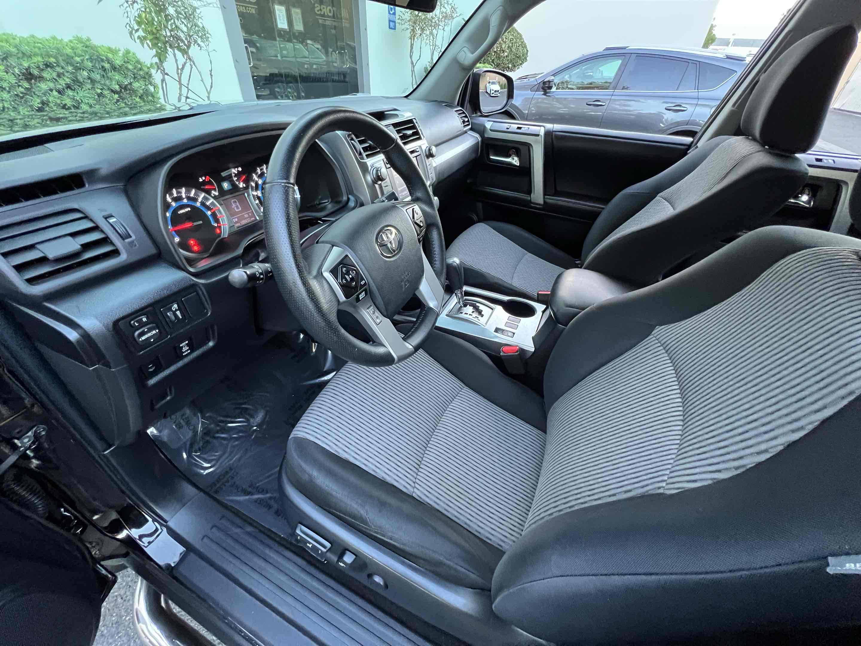 2014 Toyota 4Runner SR5 - Photo 40