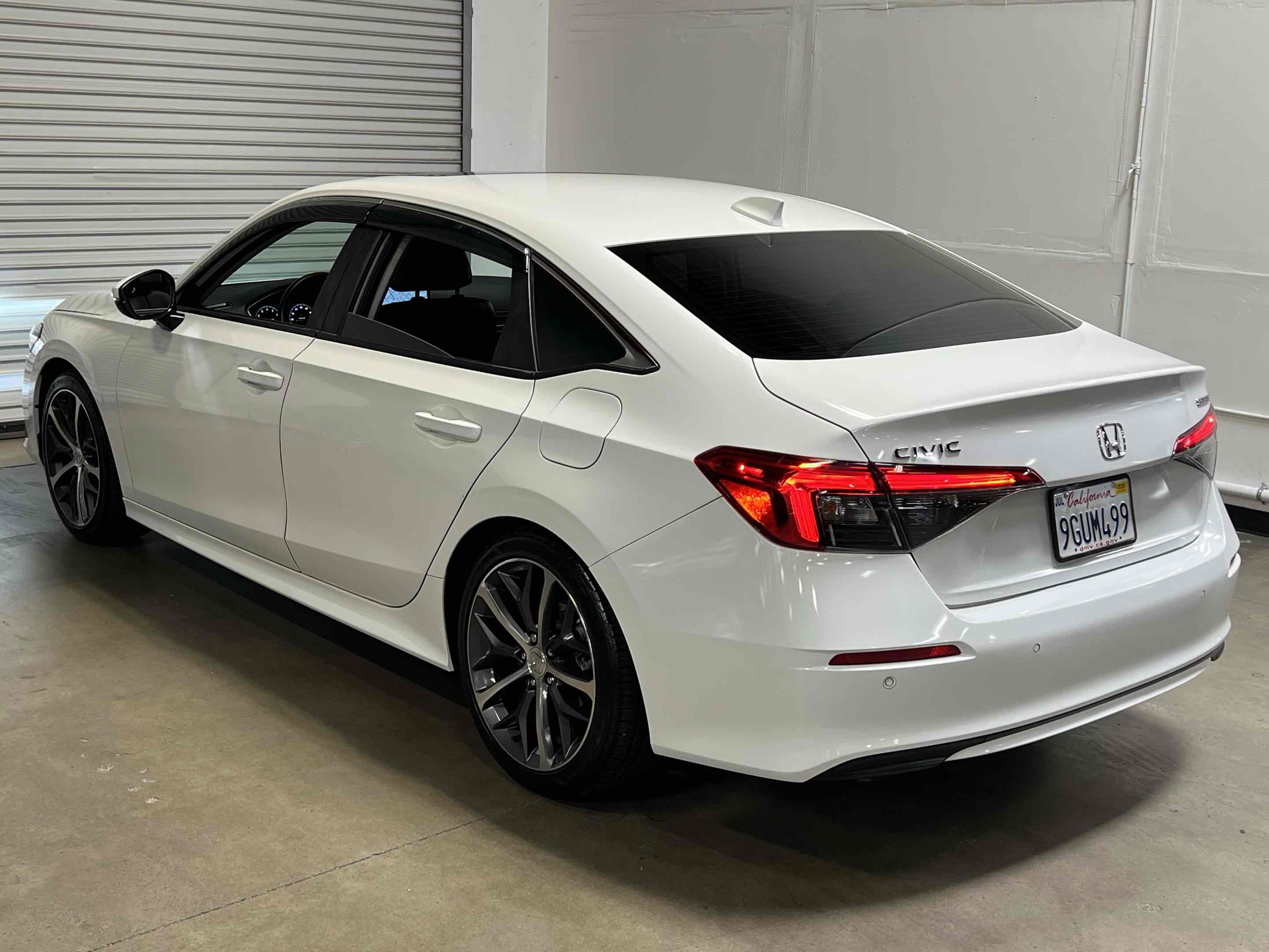 2023 Honda Civic Touring photo 4