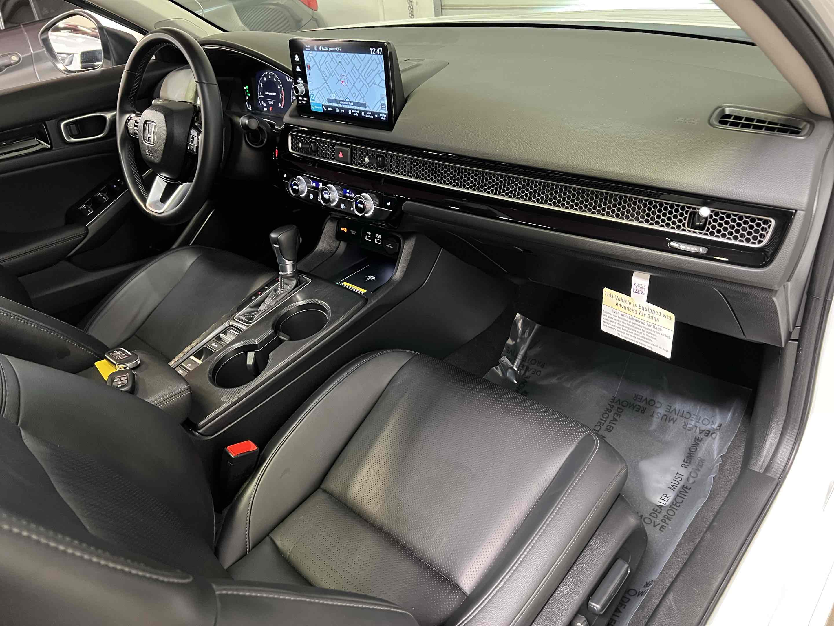 2023 Honda Civic Touring photo 32