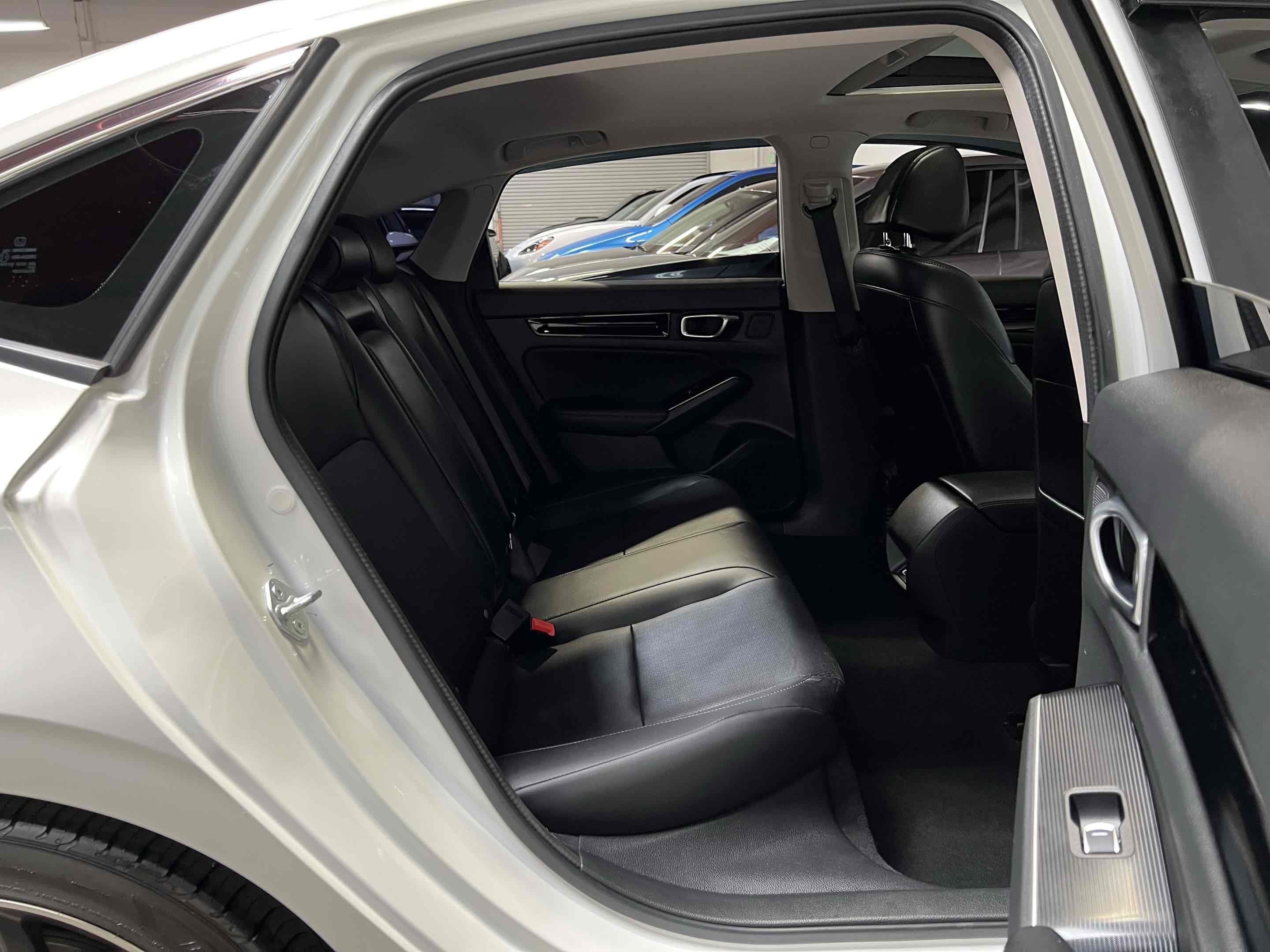 2023 Honda Civic Touring photo 35