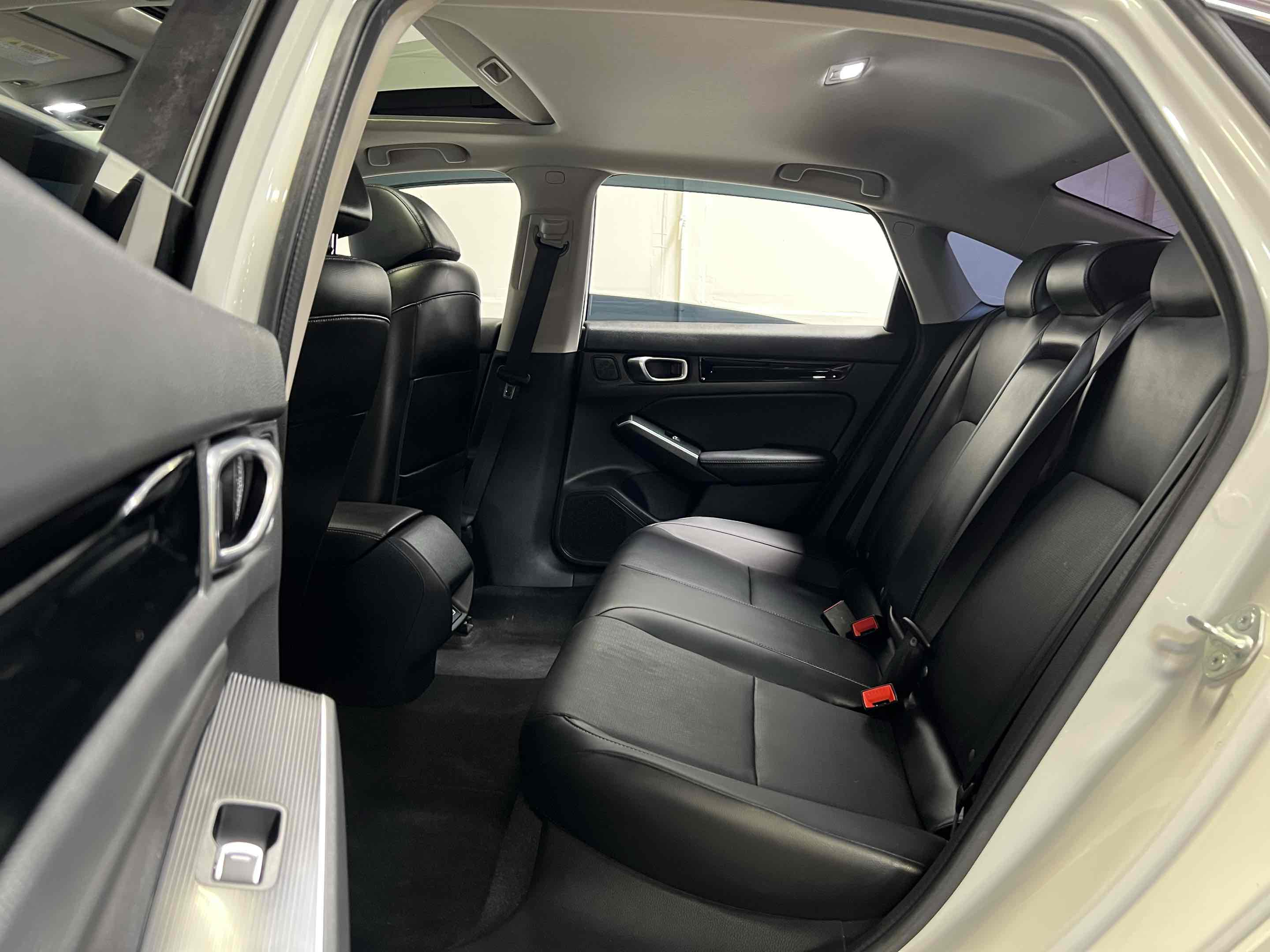 2023 Honda Civic Touring photo 31