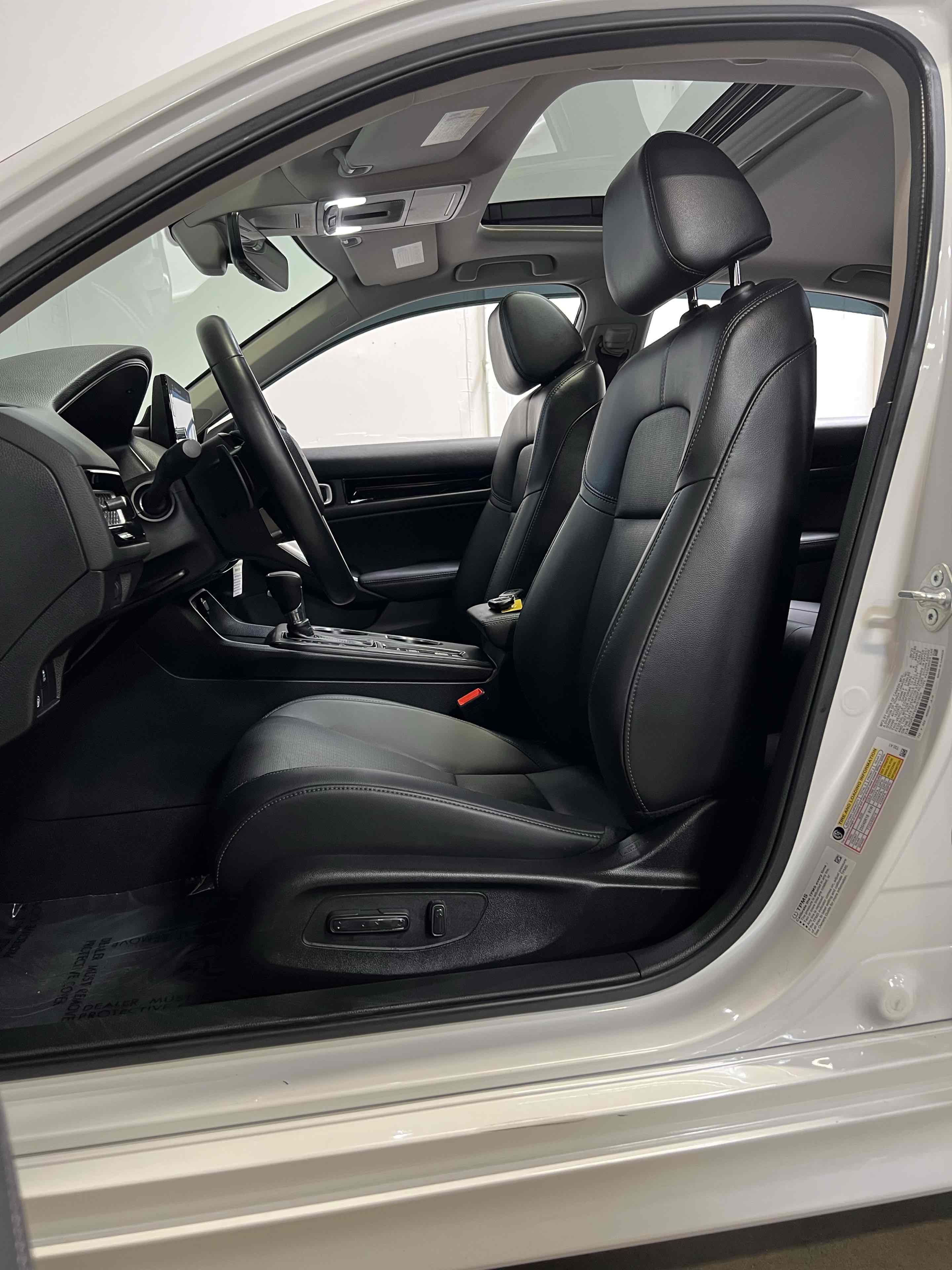 2023 Honda Civic Touring photo 40