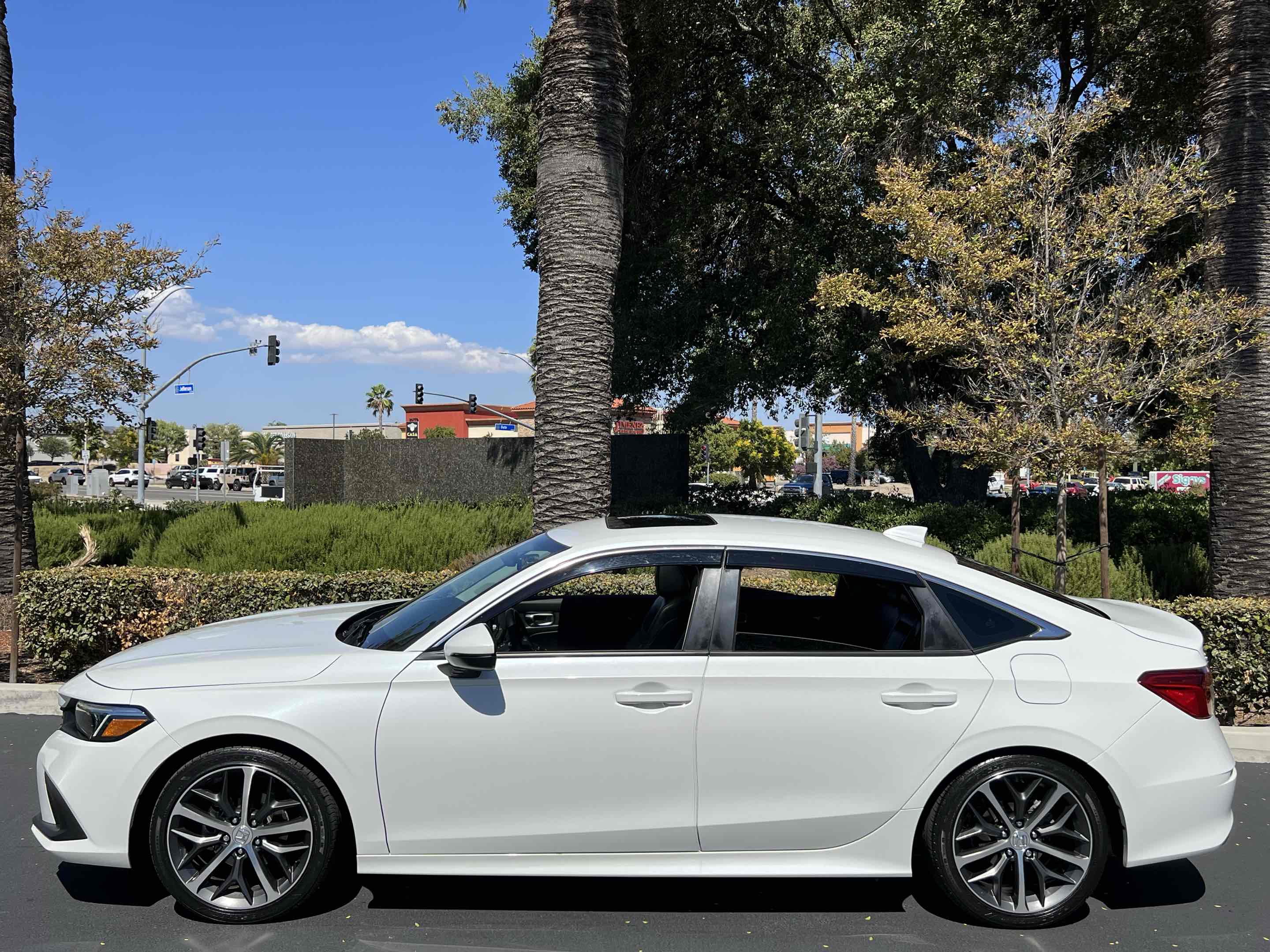 2023 Honda Civic Touring photo 19
