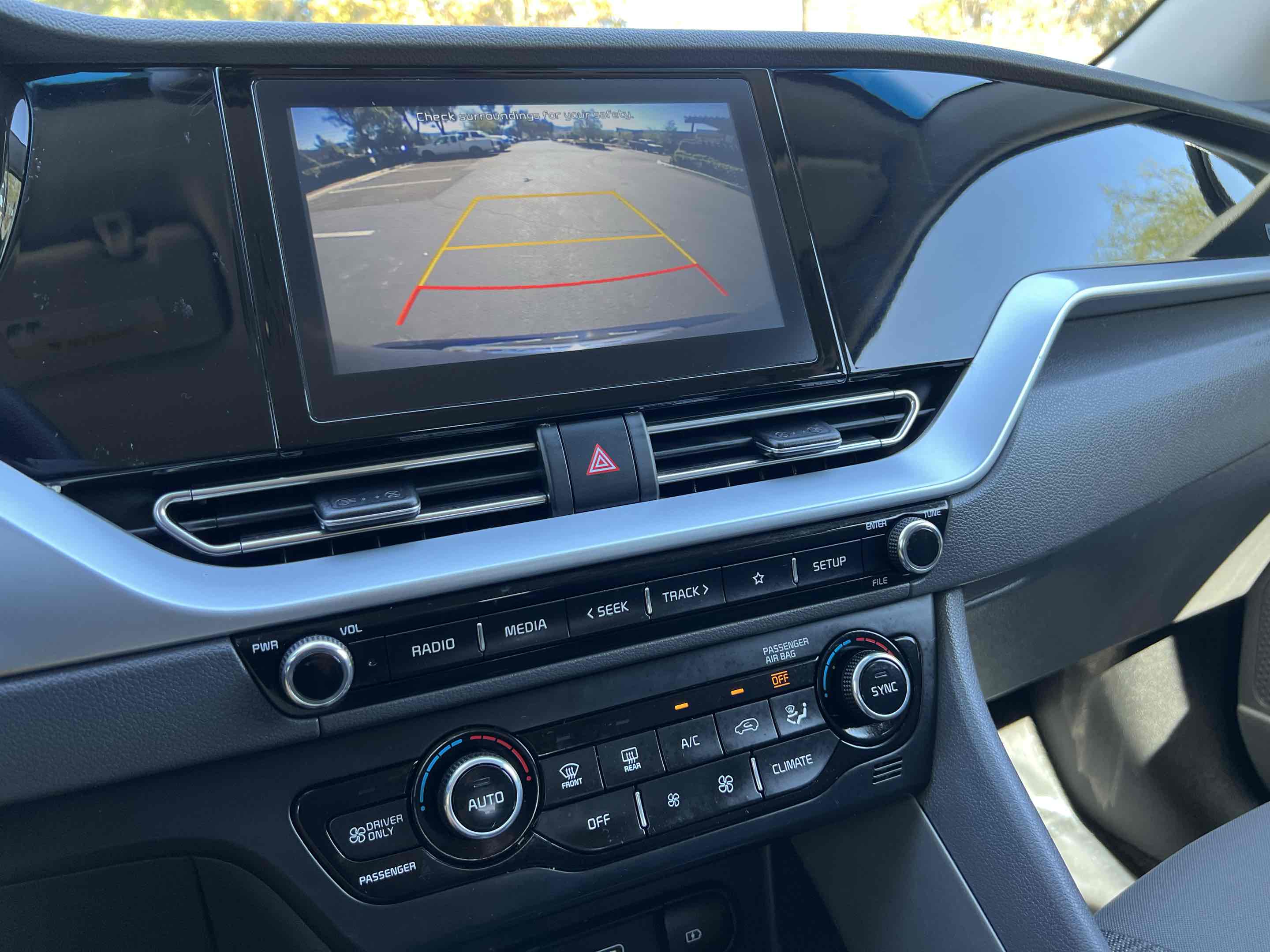 2020 Kia Niro LX photo 34