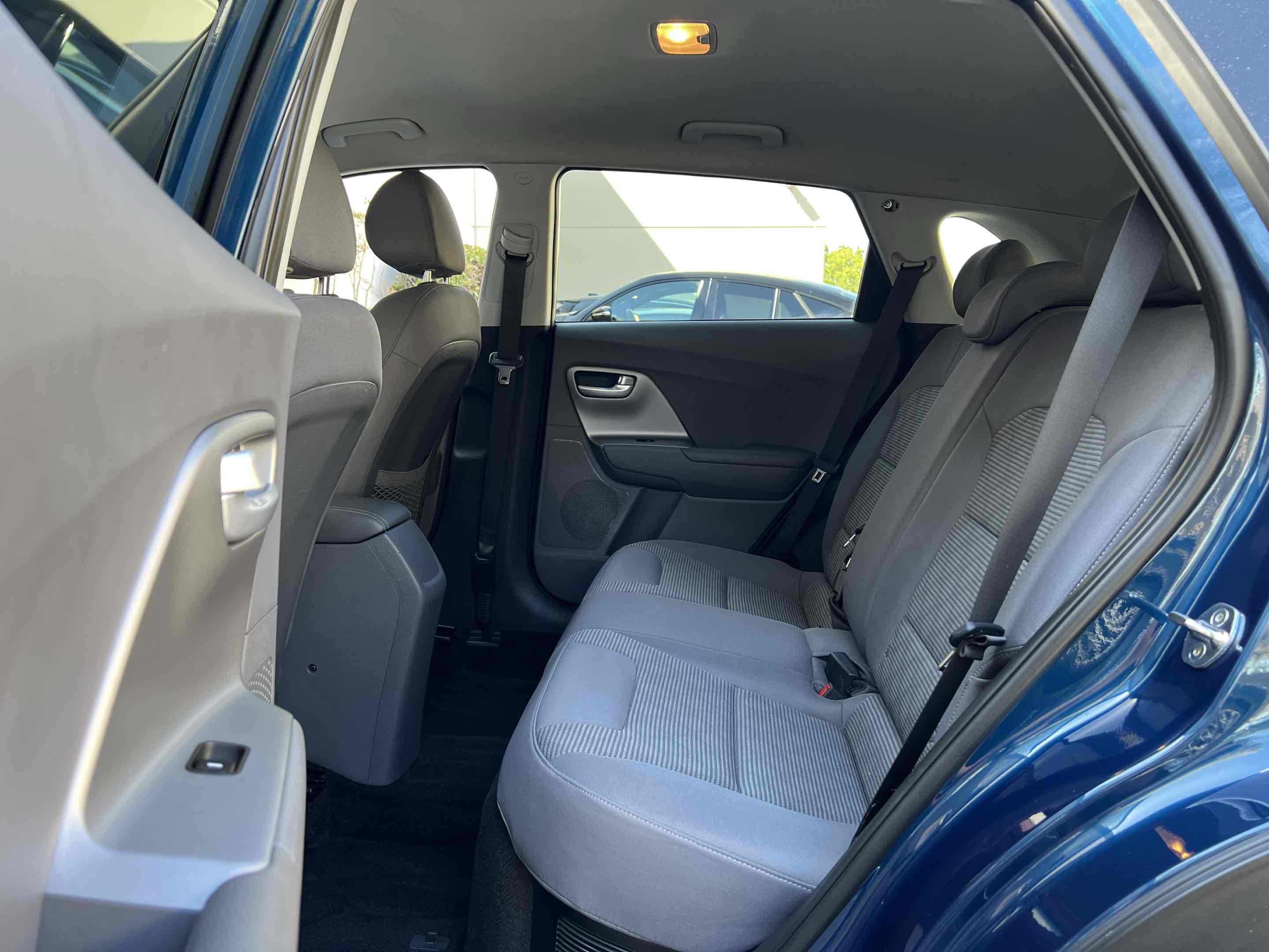 2020 Kia Niro LX photo 30