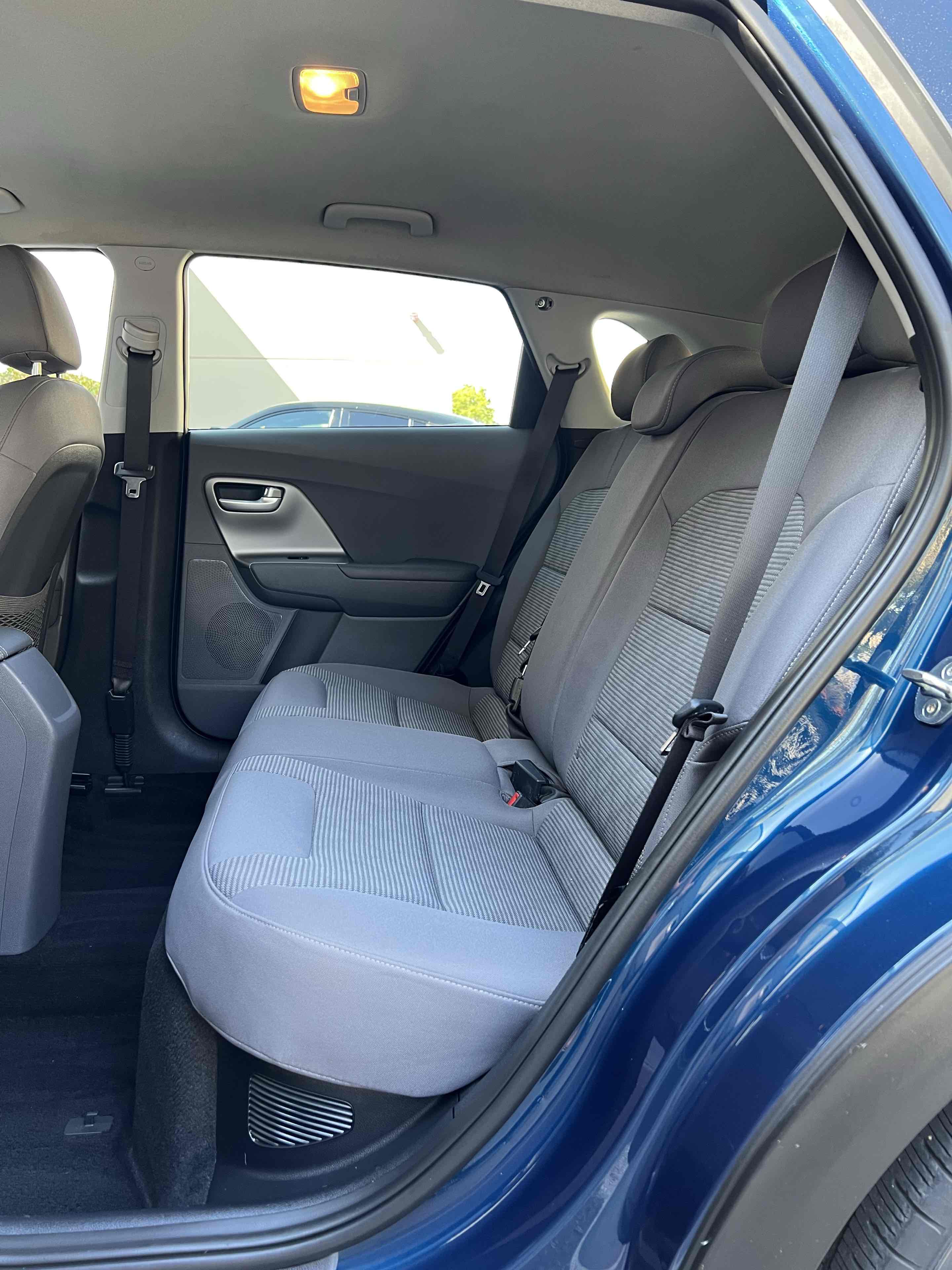 2020 Kia Niro LX photo 26