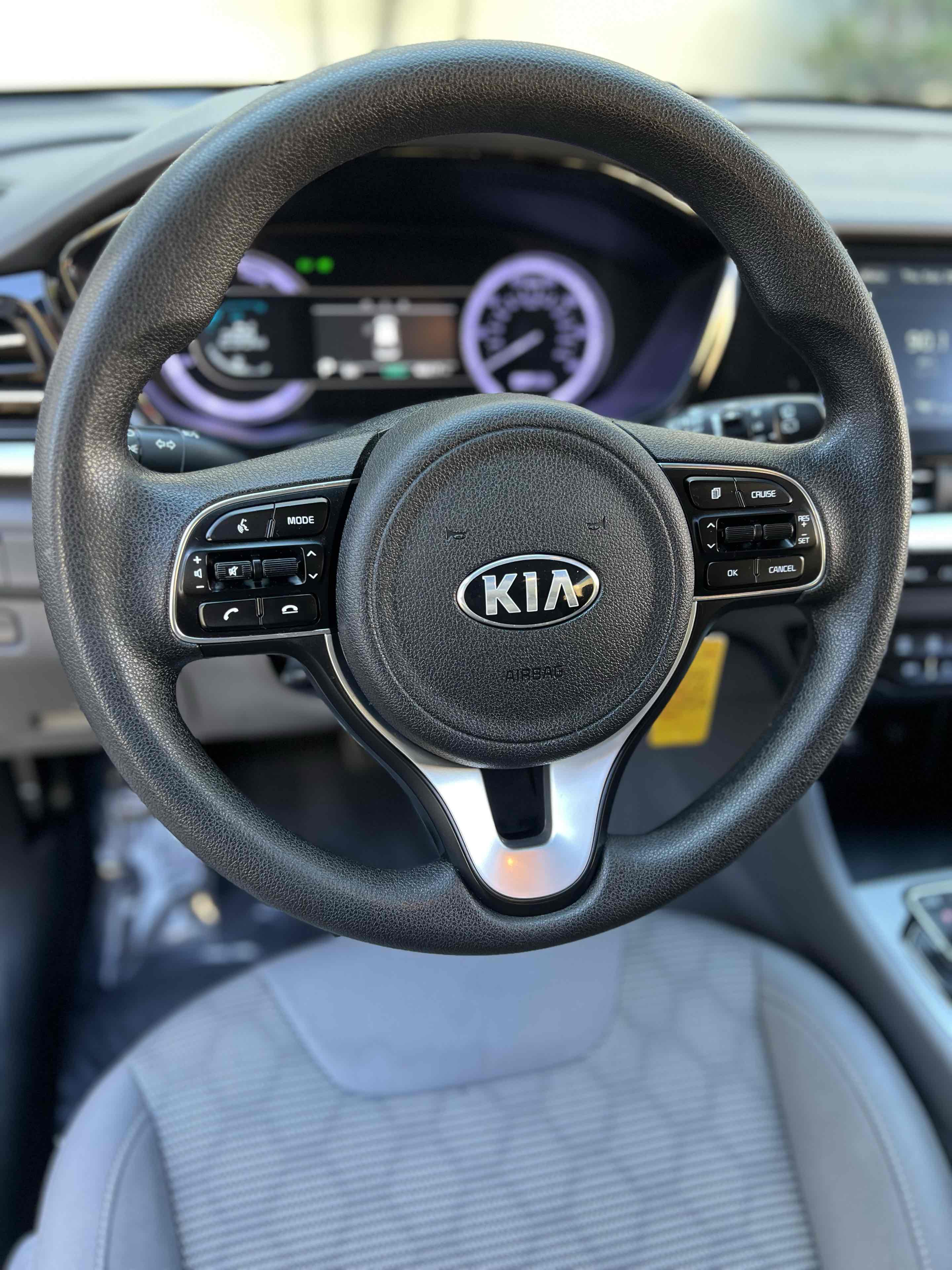 2020 Kia Niro LX photo 24