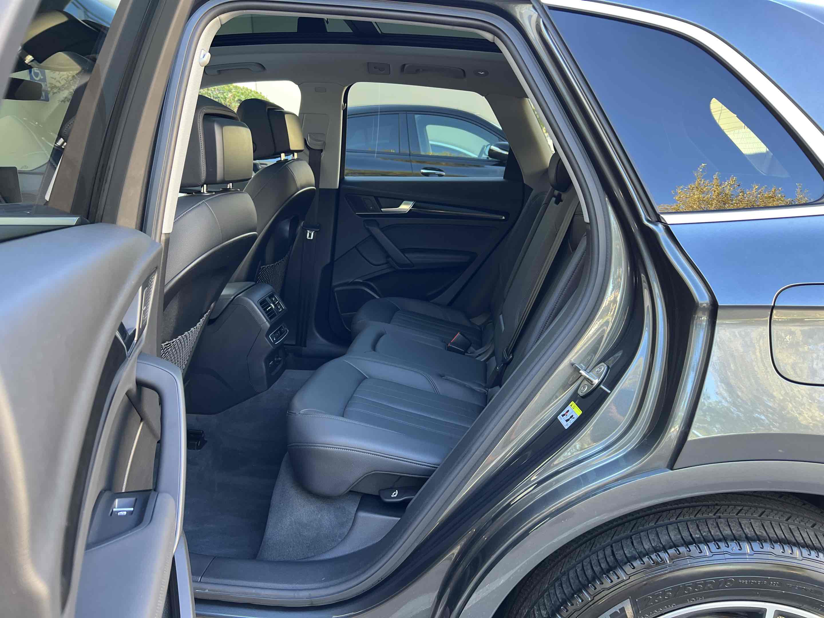 2020 Audi Q5 Premium Plus photo 44
