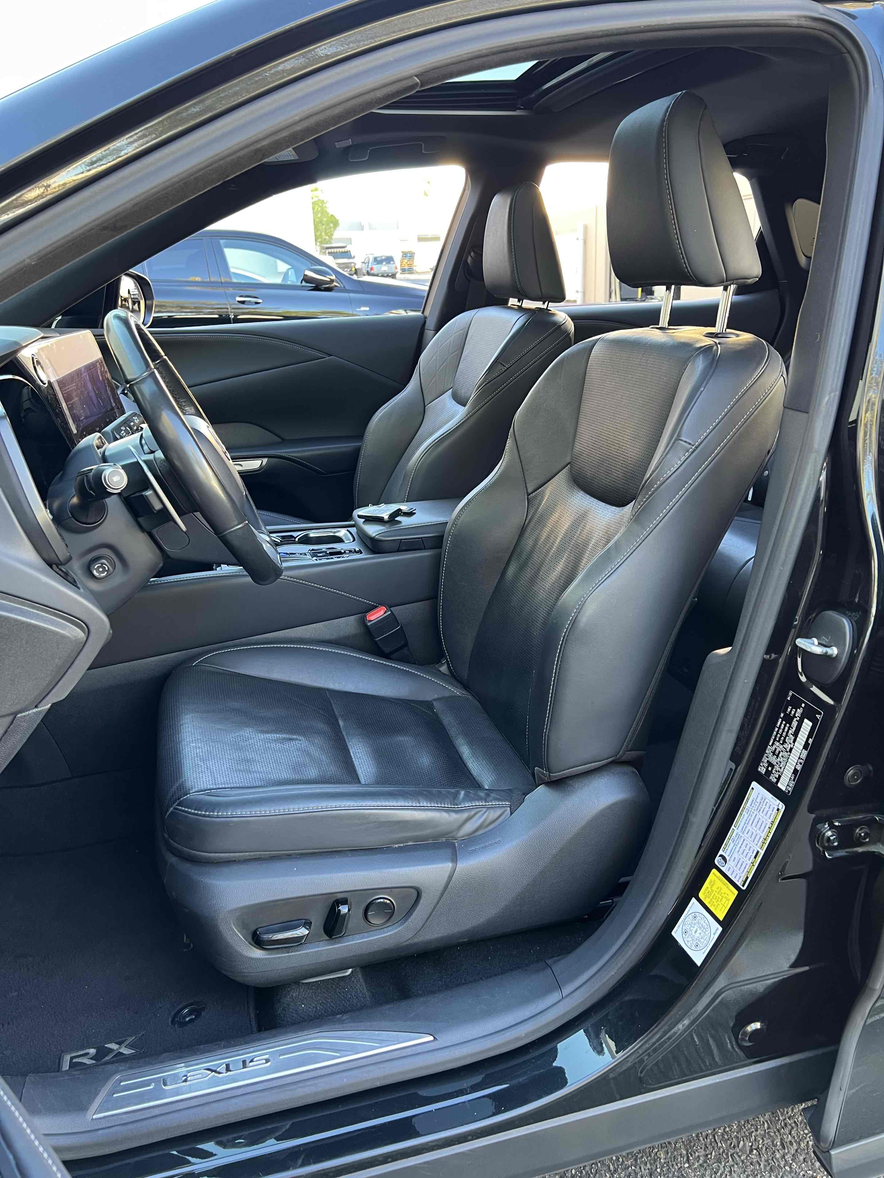 2023 Lexus RX 350h Premium photo 23
