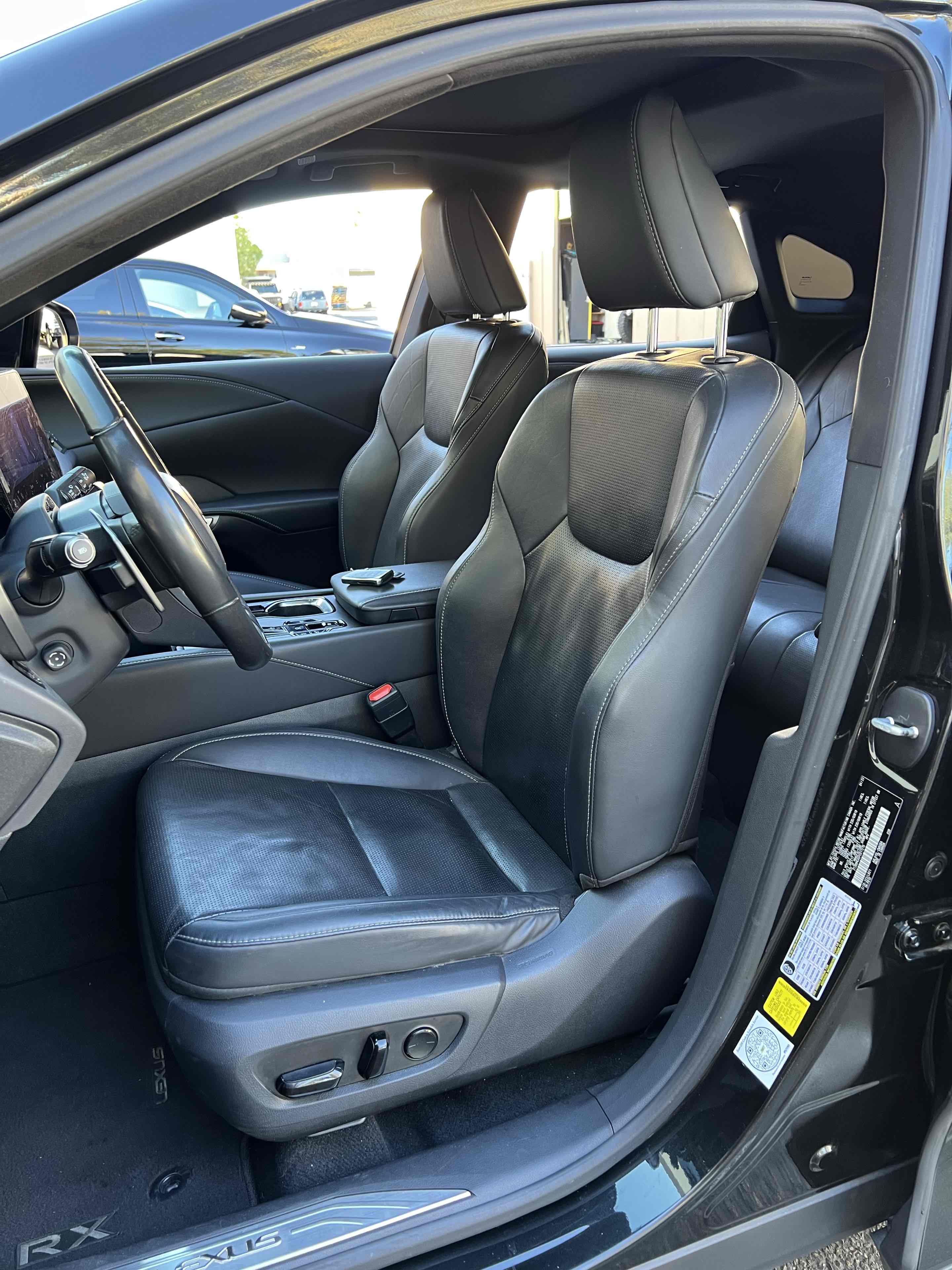 2023 Lexus RX 350h Premium photo 22