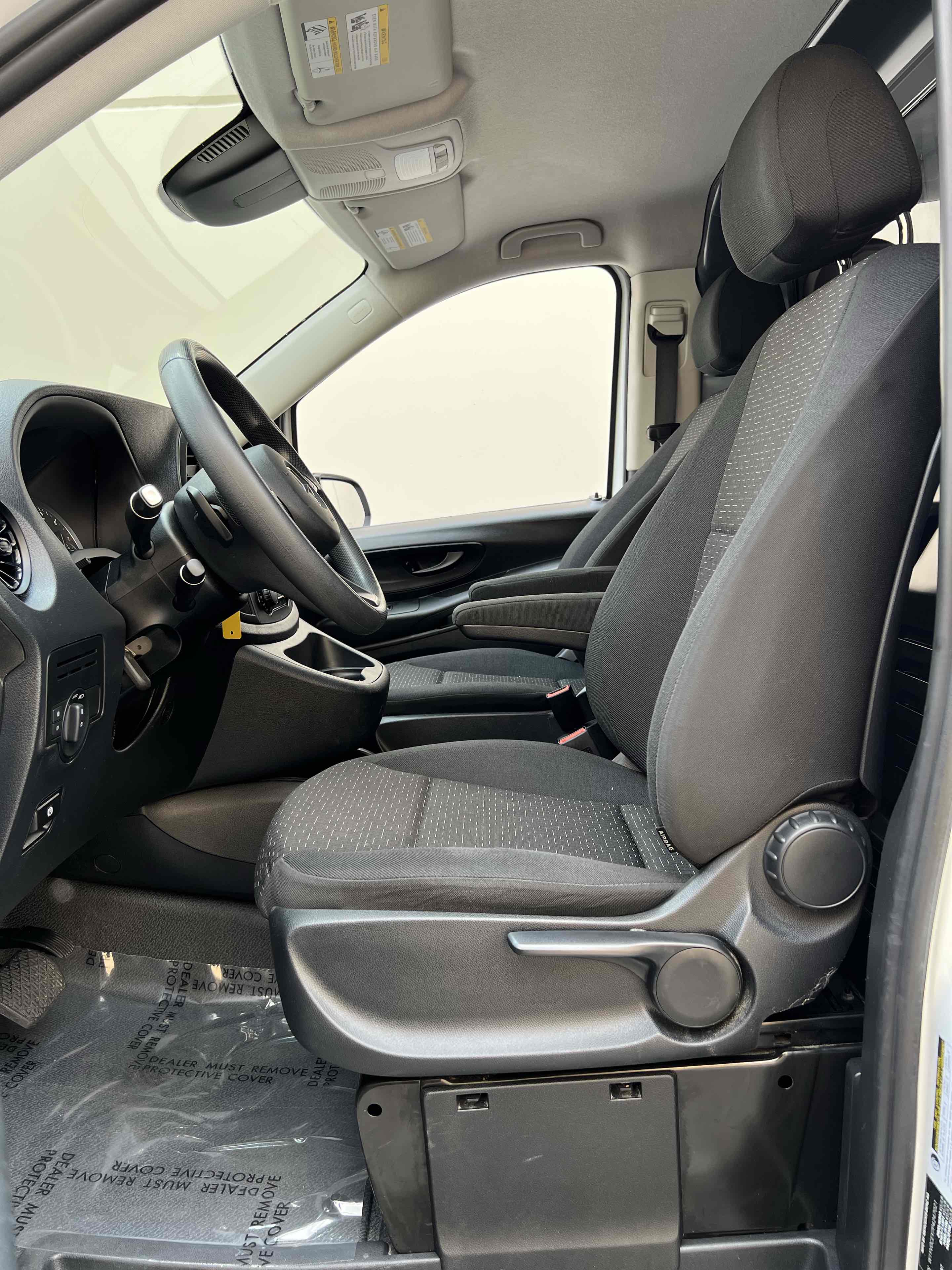 2023 Mercedes Benz Metris Cargo Van photo 37