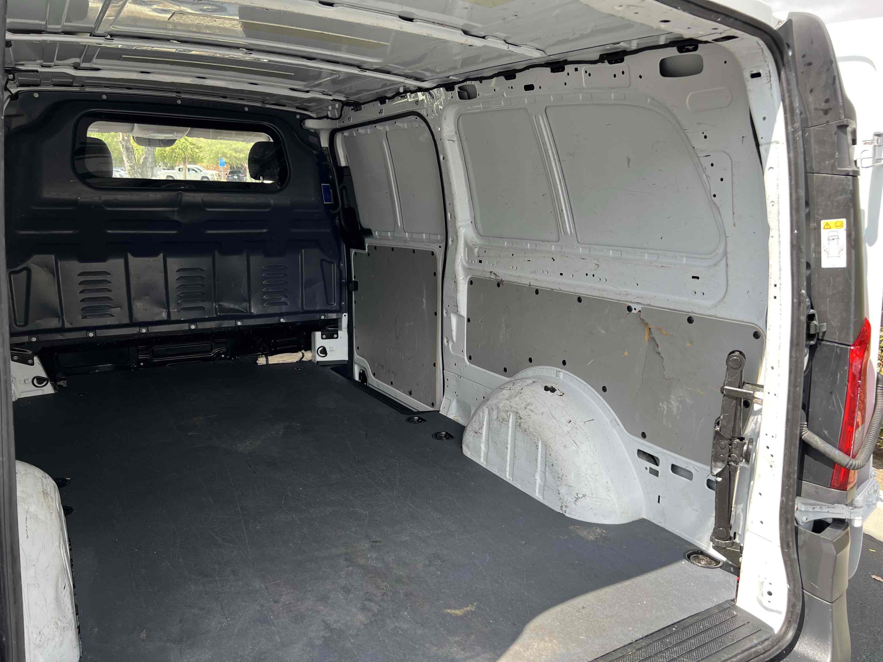 2023 Mercedes Benz Metris Cargo Van photo 66