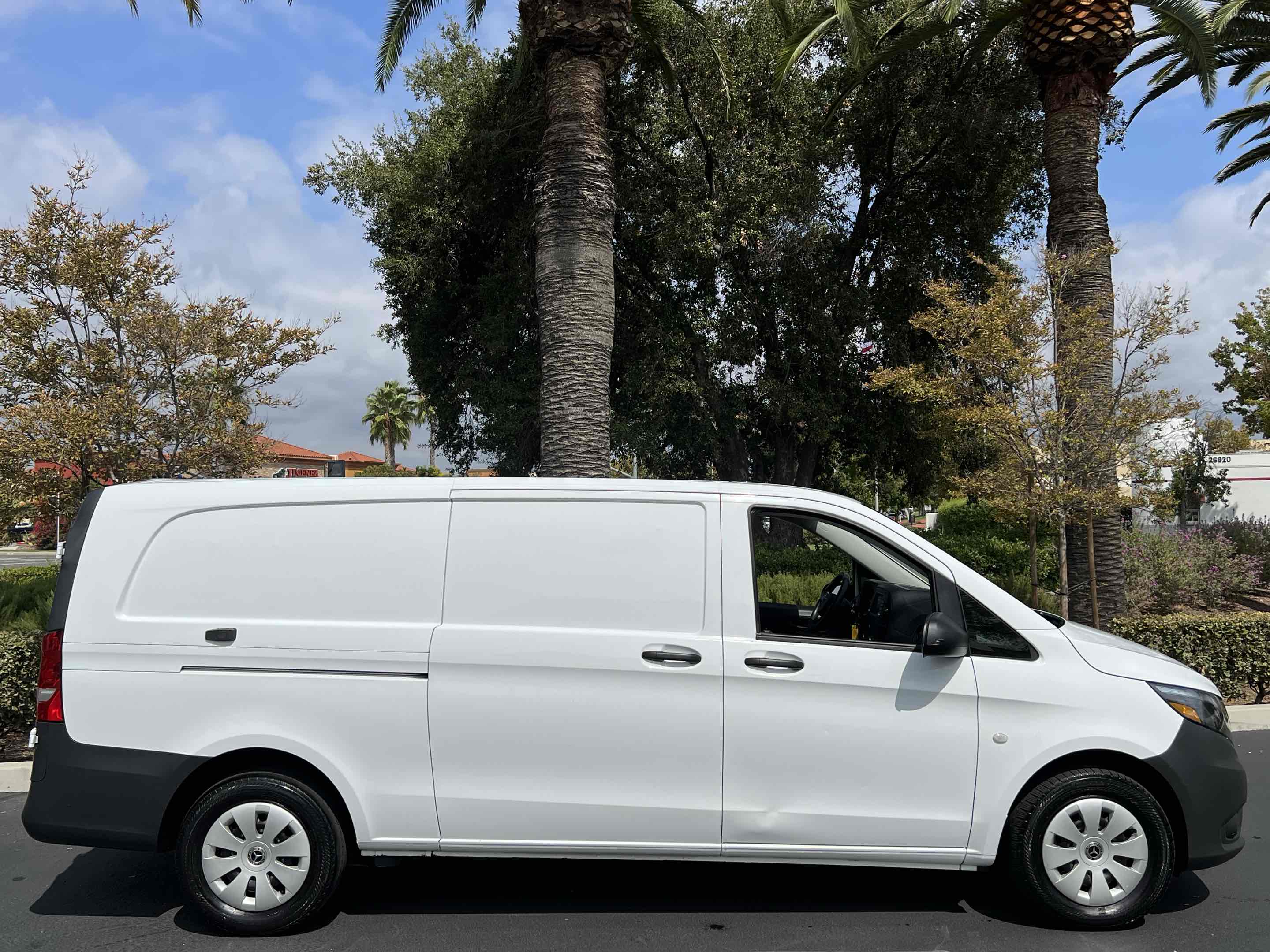 2023 Mercedes Benz Metris Cargo Van photo 17