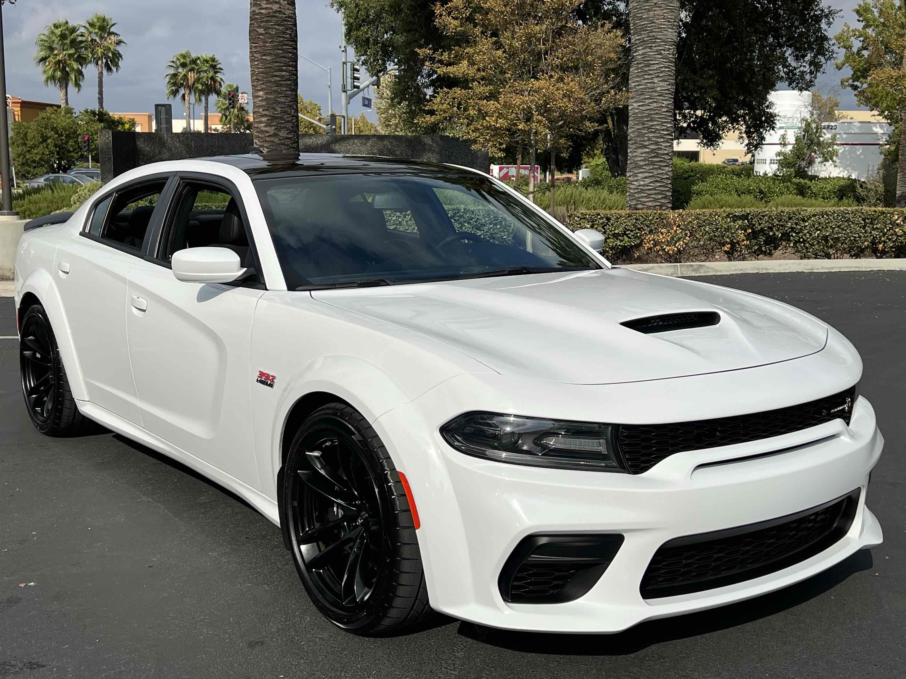2021 Dodge Charger Scat Pack Widebody photo 2
